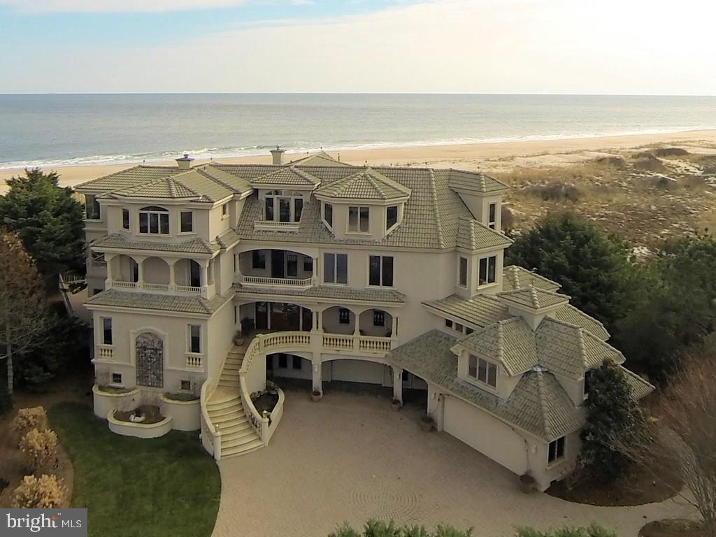 CHANCELLERY - Residential