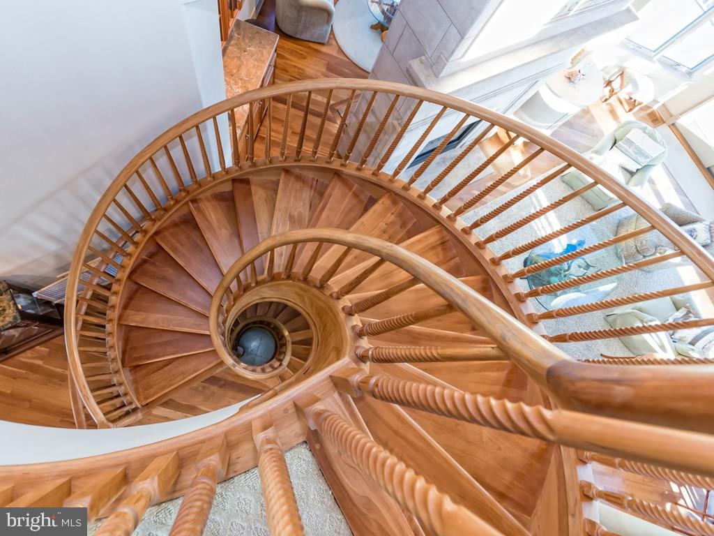 CHANCELLERY - Residential