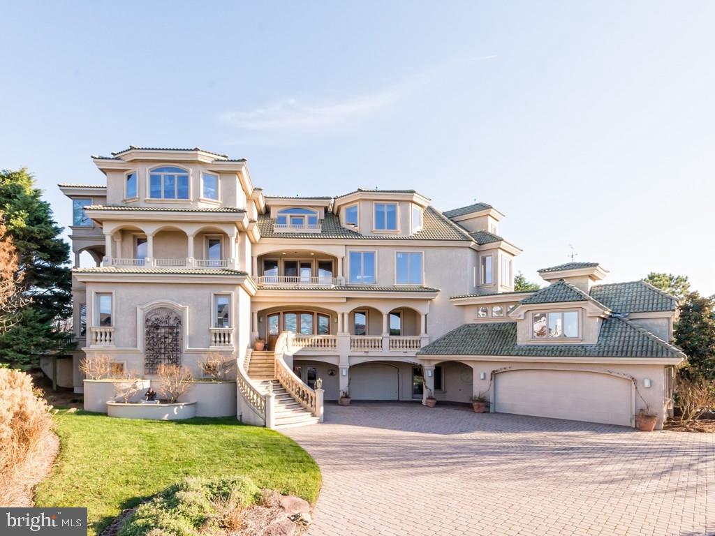 CHANCELLERY - Residential