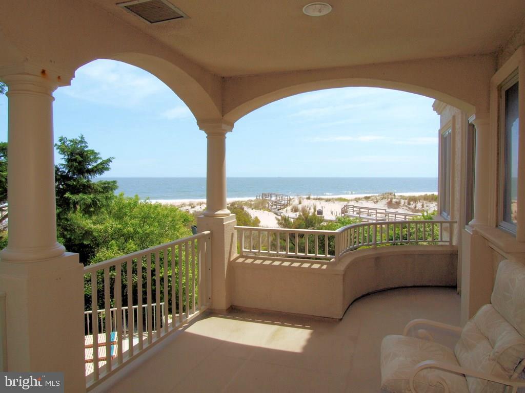 CHANCELLERY - Residential