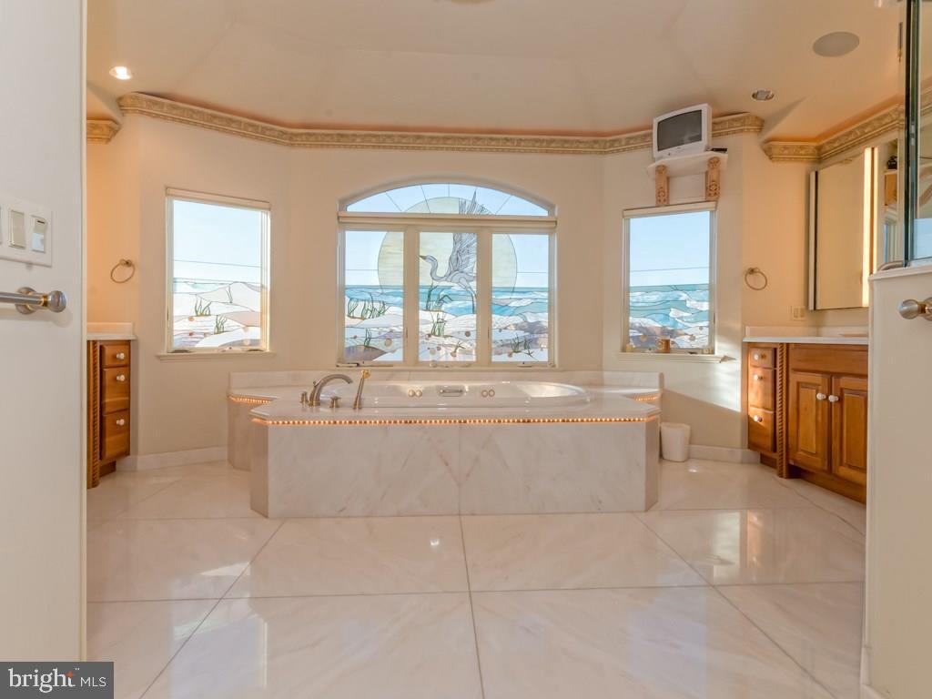 CHANCELLERY - Residential