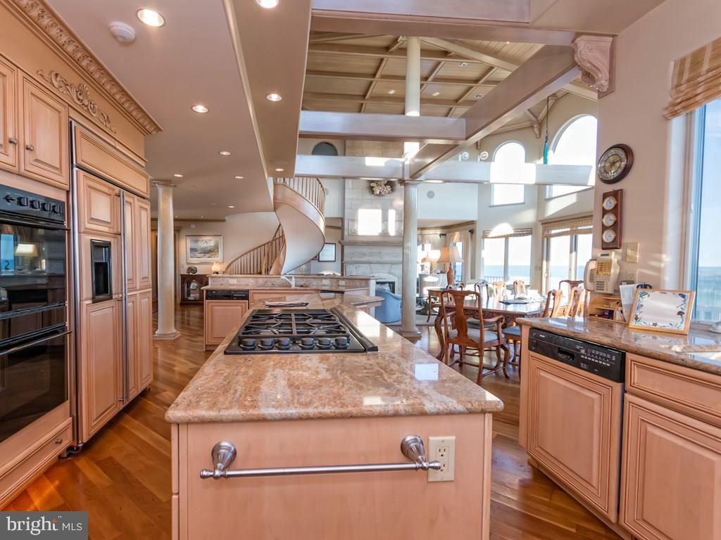 CHANCELLERY - Residential