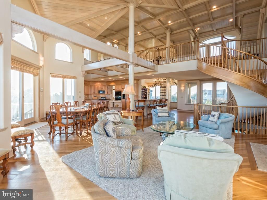 CHANCELLERY - Residential