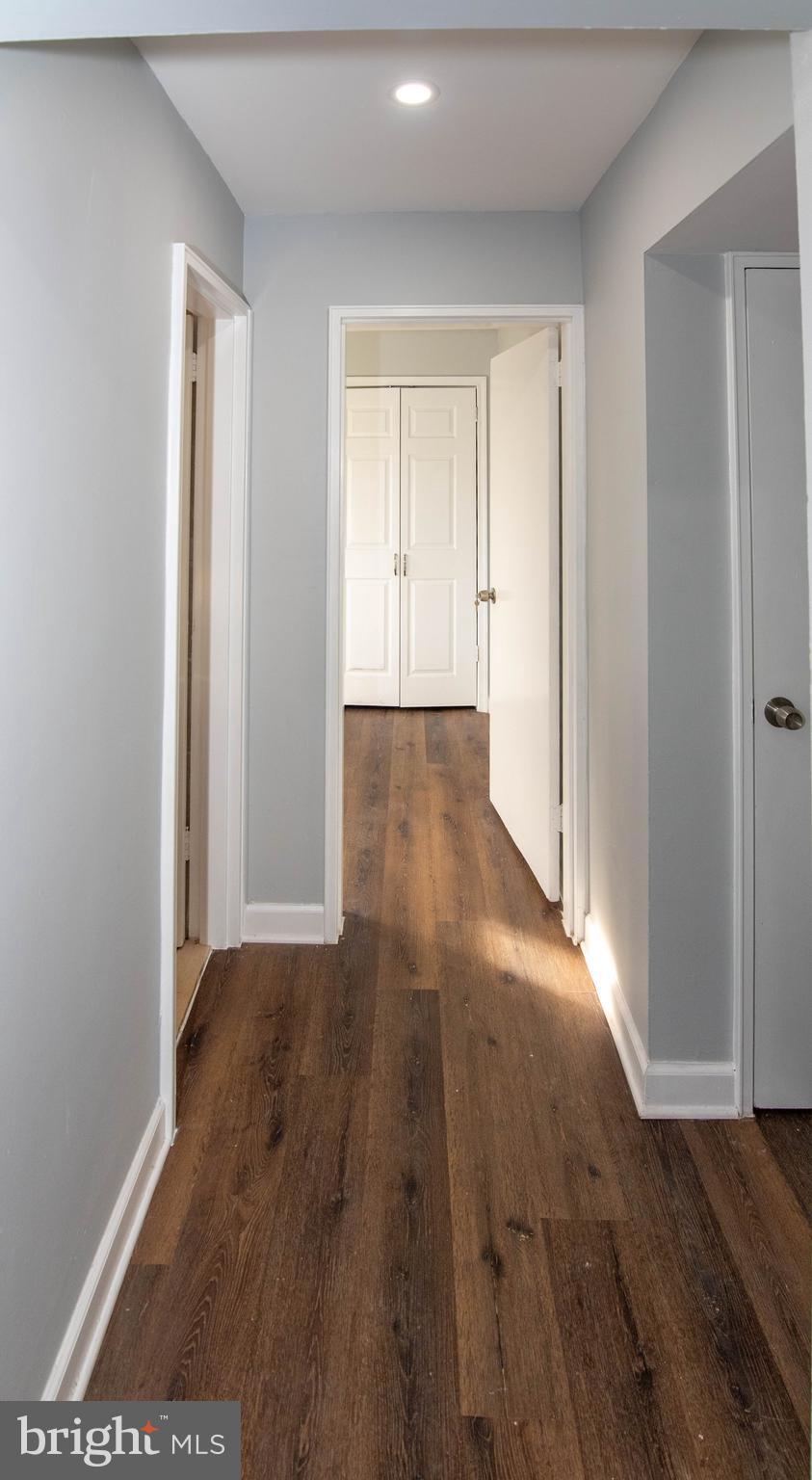 LANDOVER KNOLLS - Residential