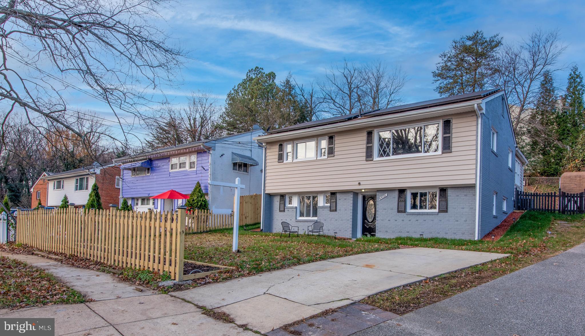 LANDOVER KNOLLS - Residential