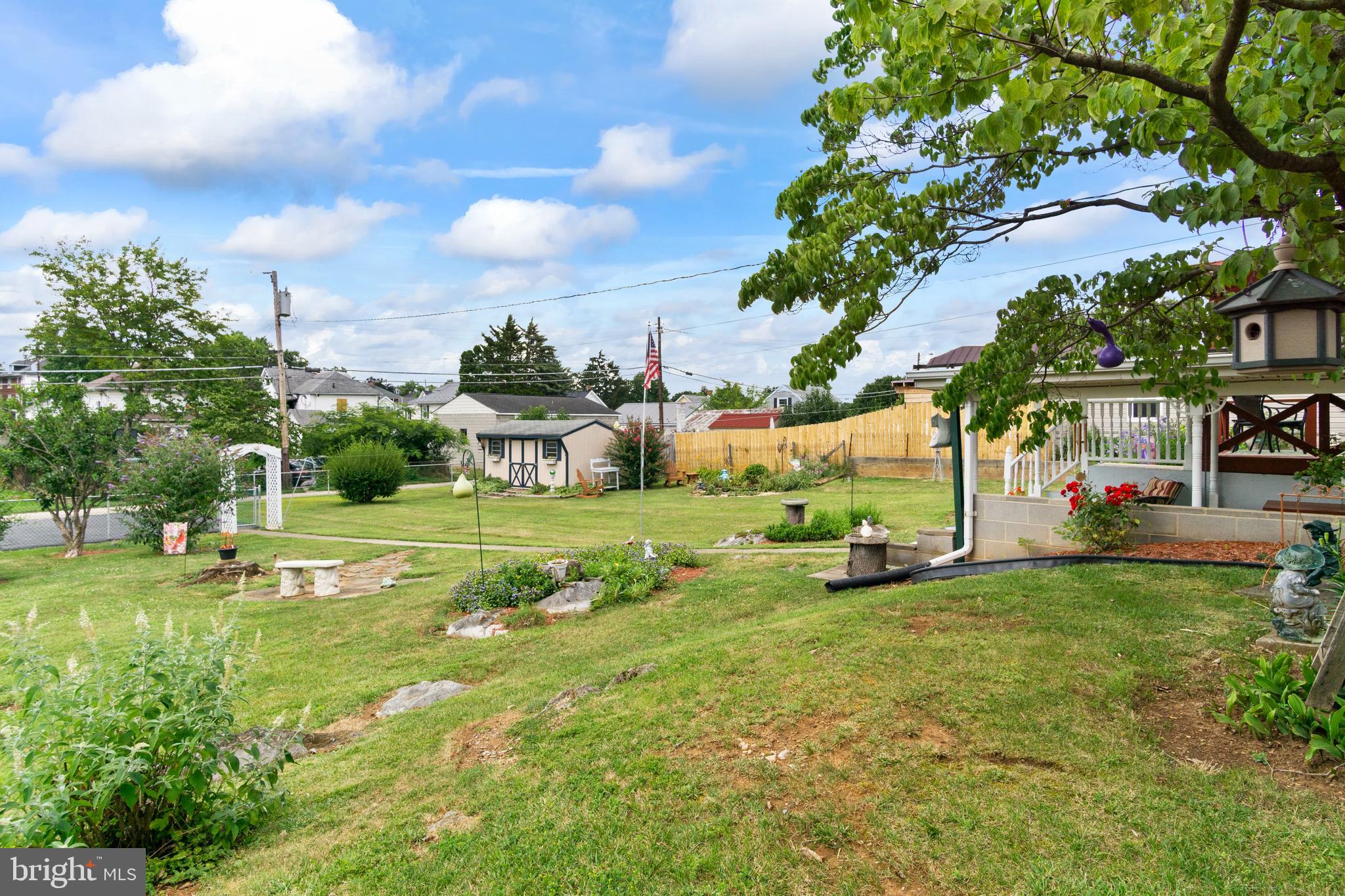 HAGERSTOWN - Residential