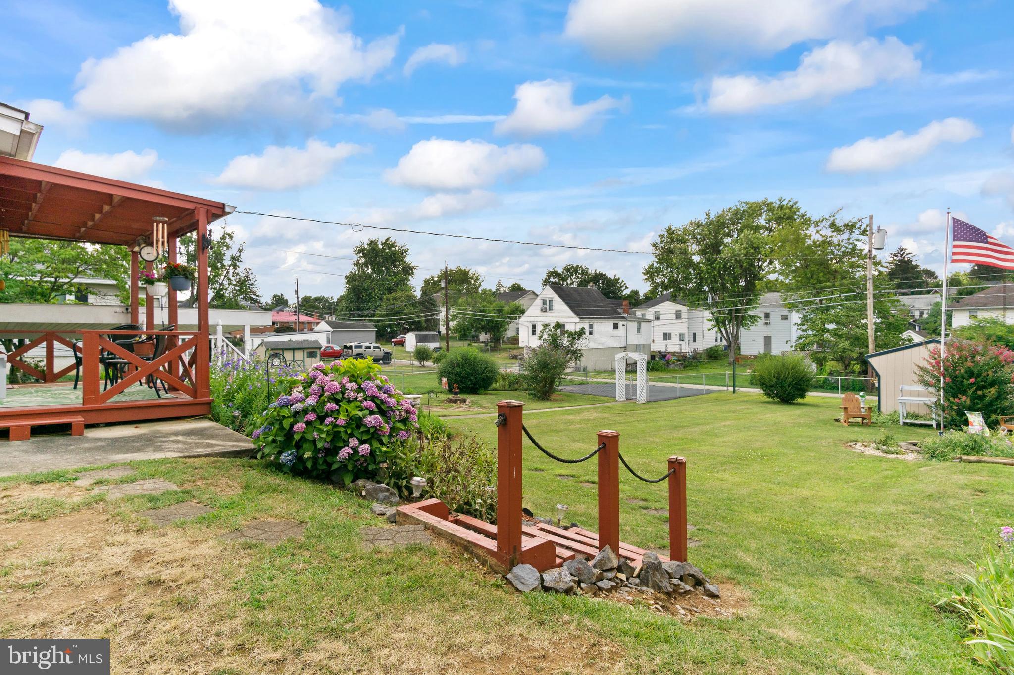 HAGERSTOWN - Residential