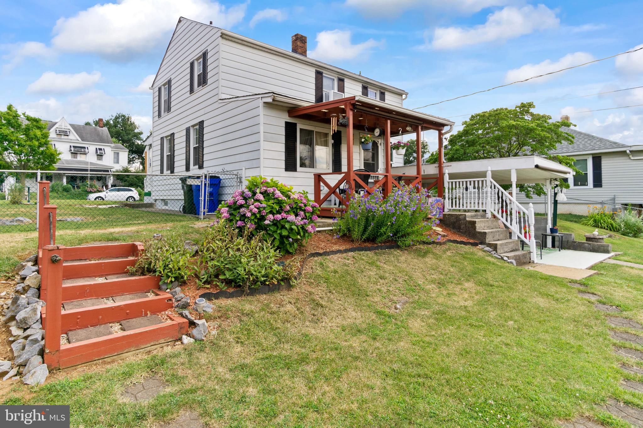 HAGERSTOWN - Residential