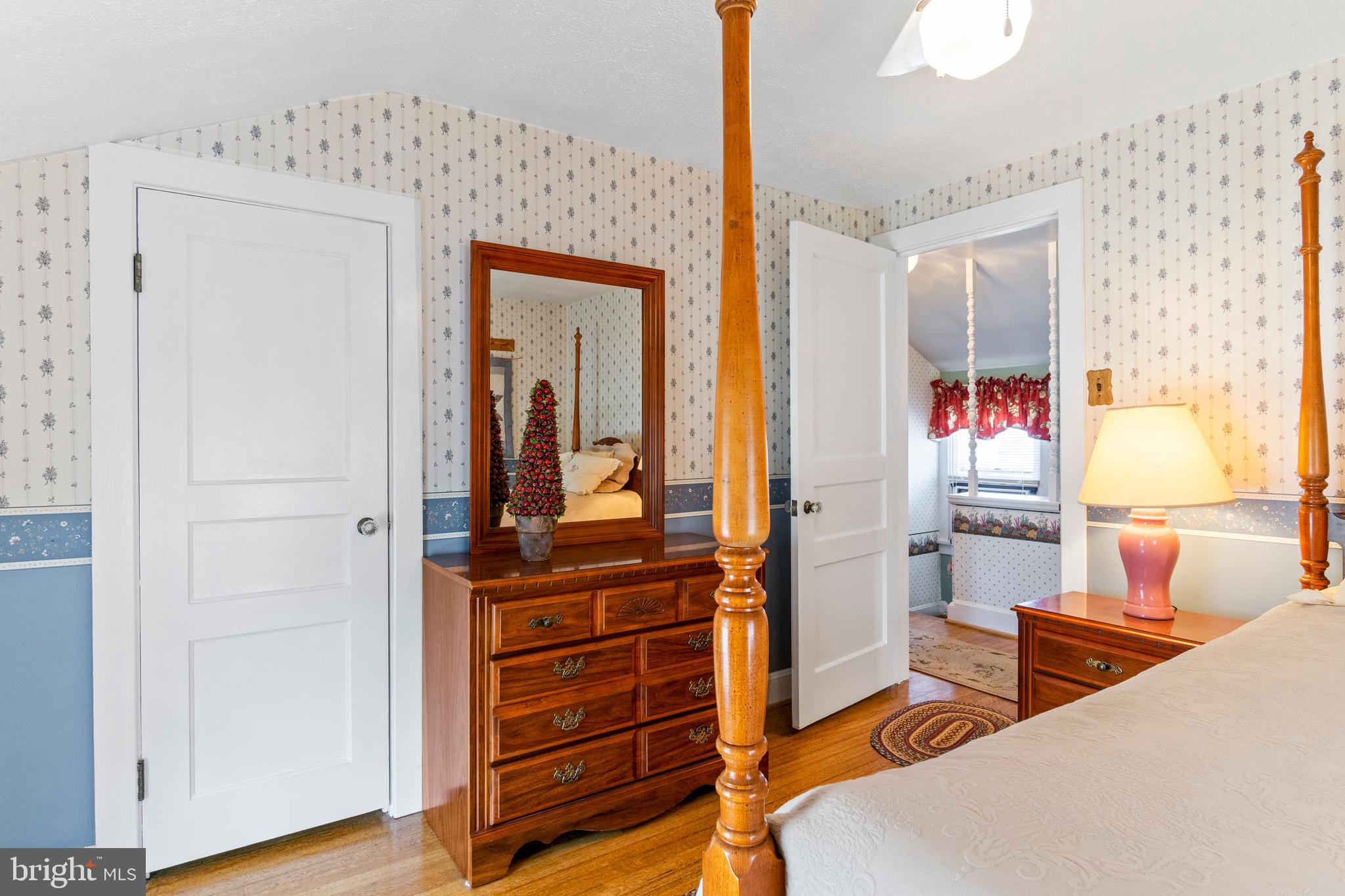 HAGERSTOWN - Residential