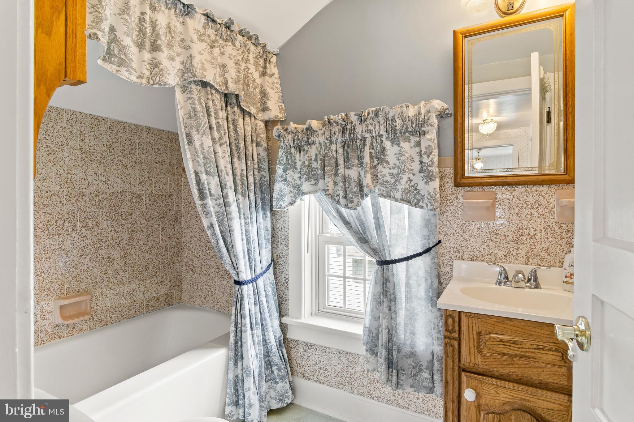 HAGERSTOWN - Residential