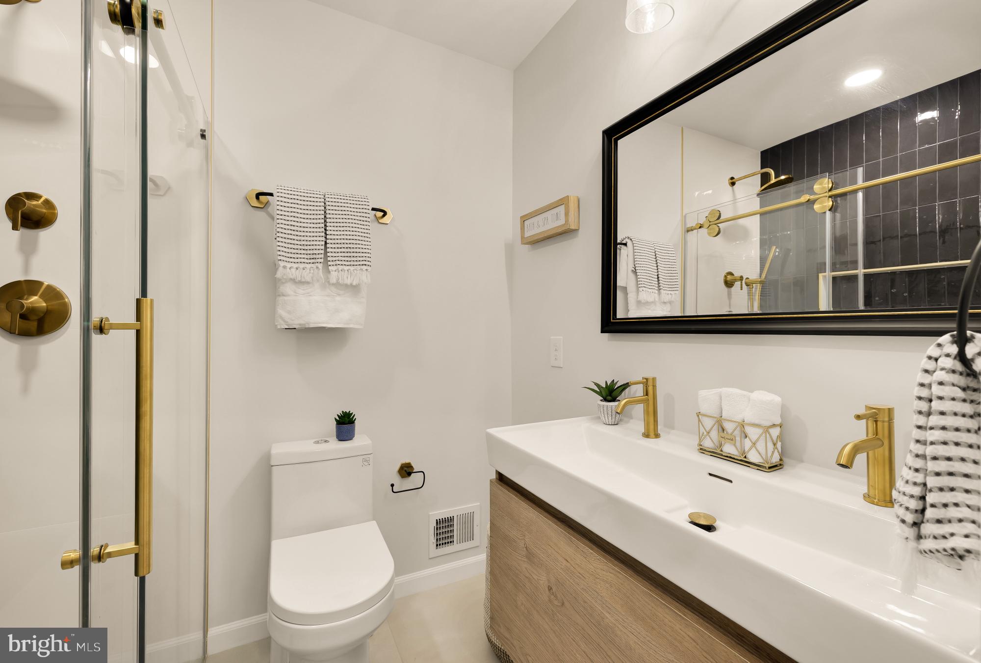 TILDEN WOODS - Residential