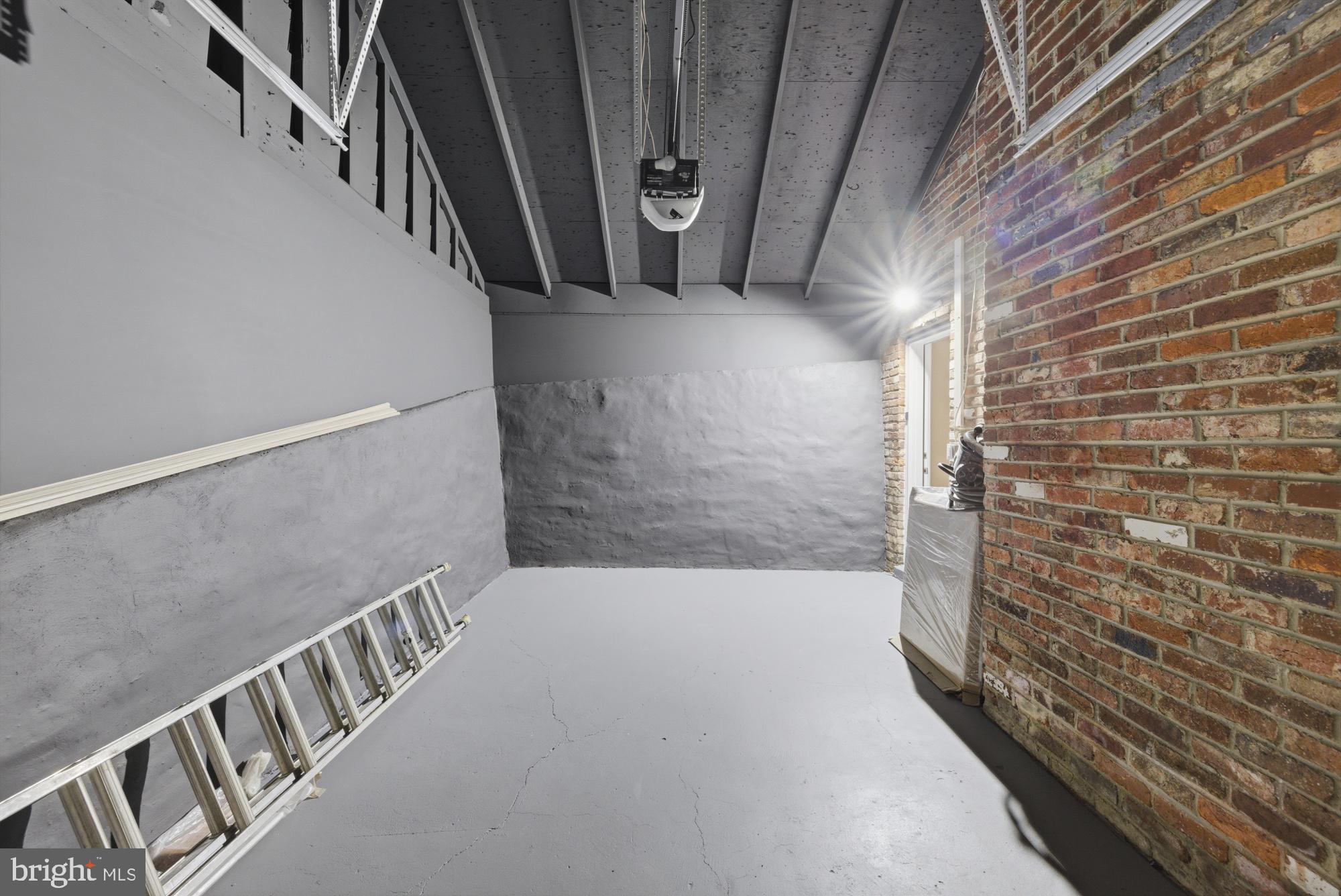 TILDEN WOODS - Residential