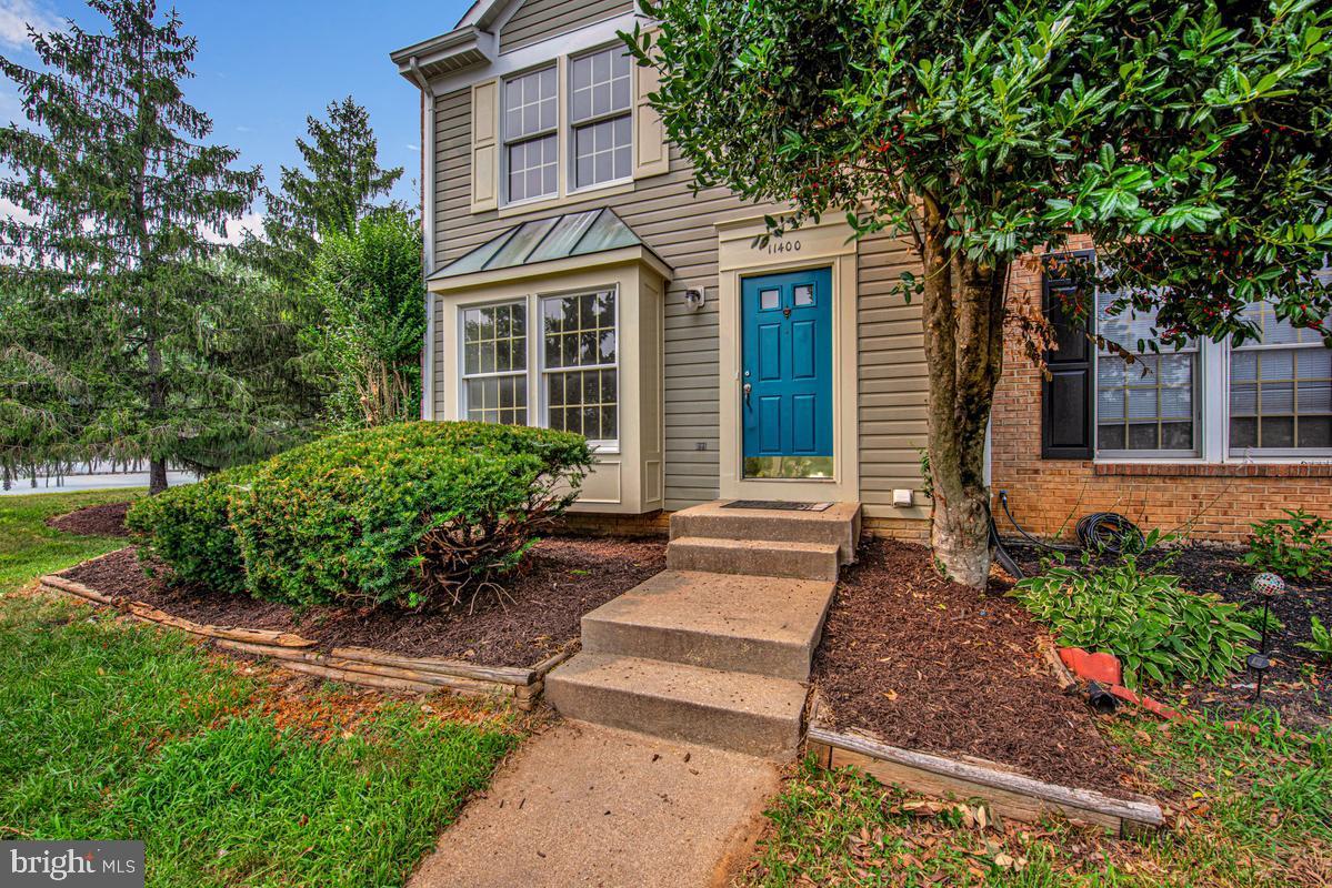 11400 RUNNING BEAR COURT