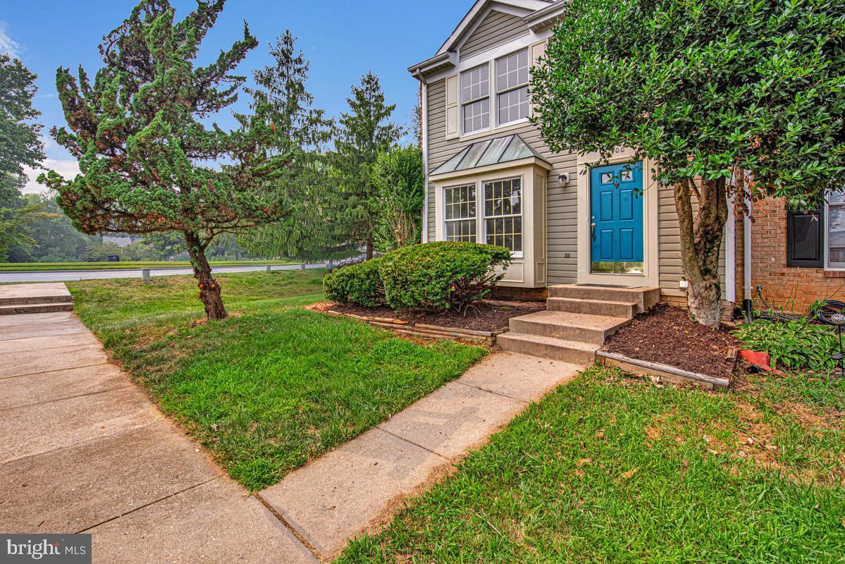 11400 RUNNING BEAR COURT