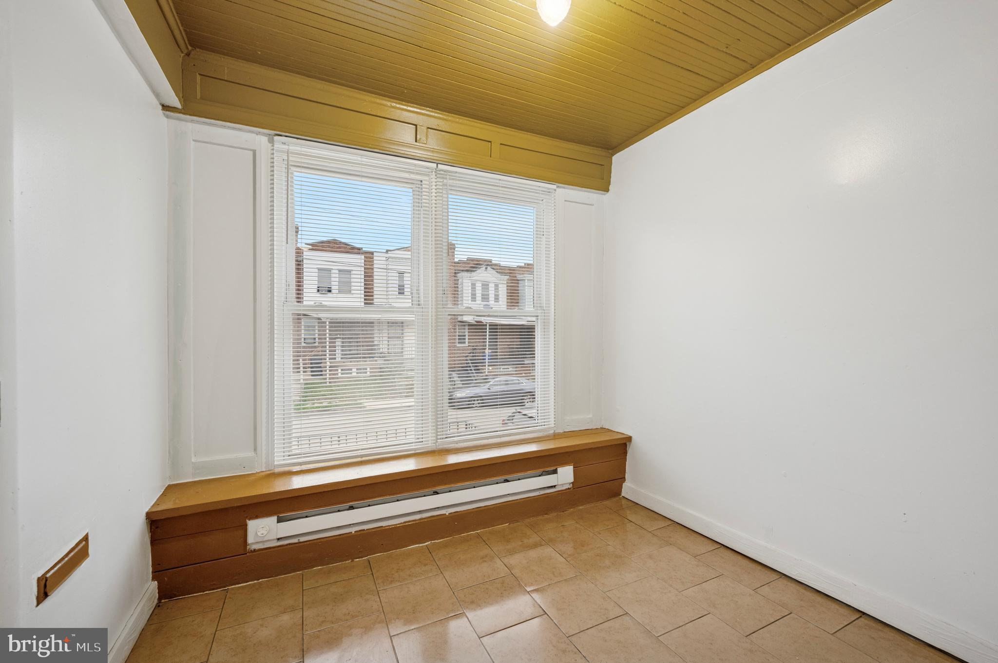 WEST OAK LANE - Residential