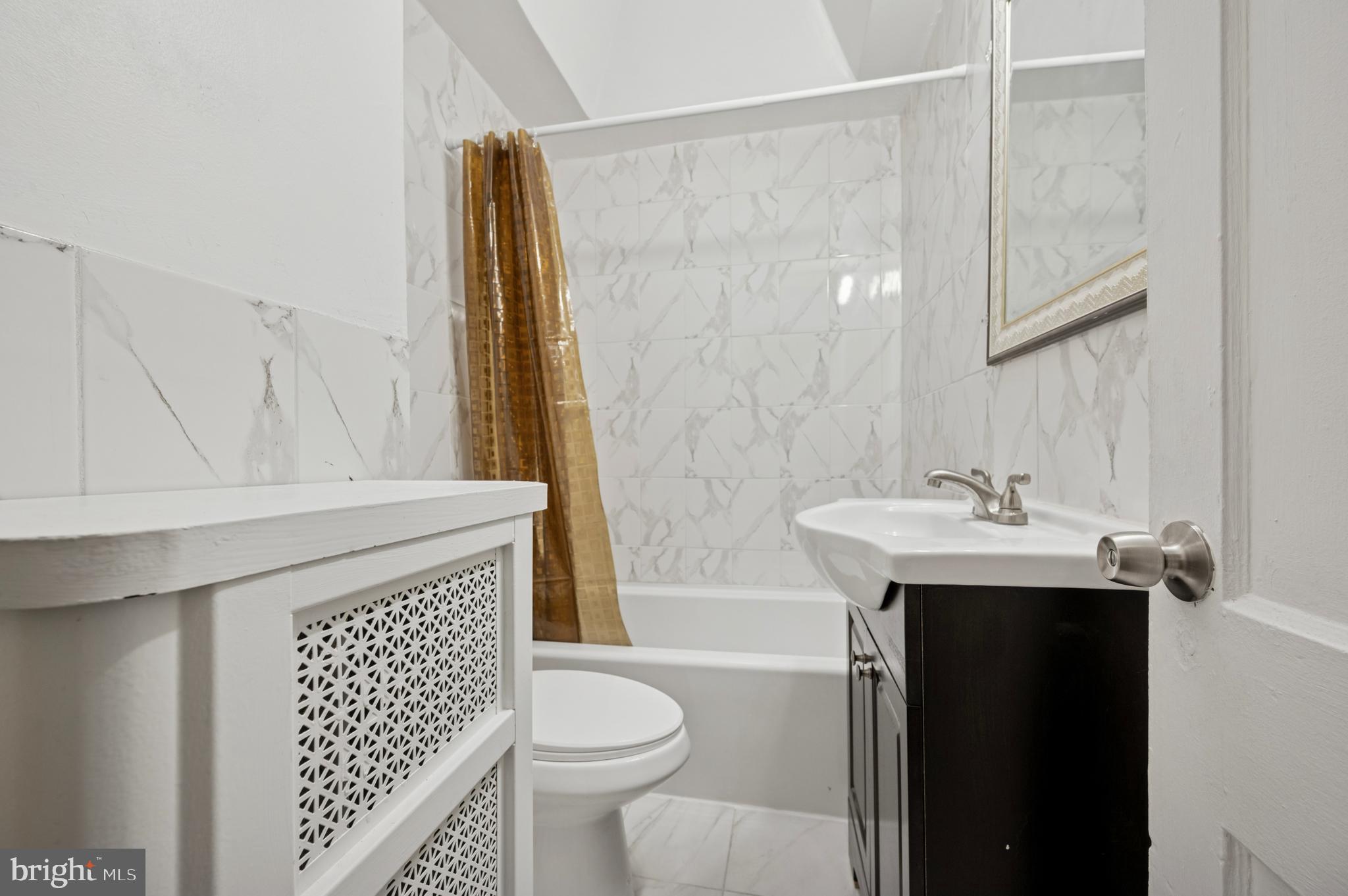 WEST OAK LANE - Residential