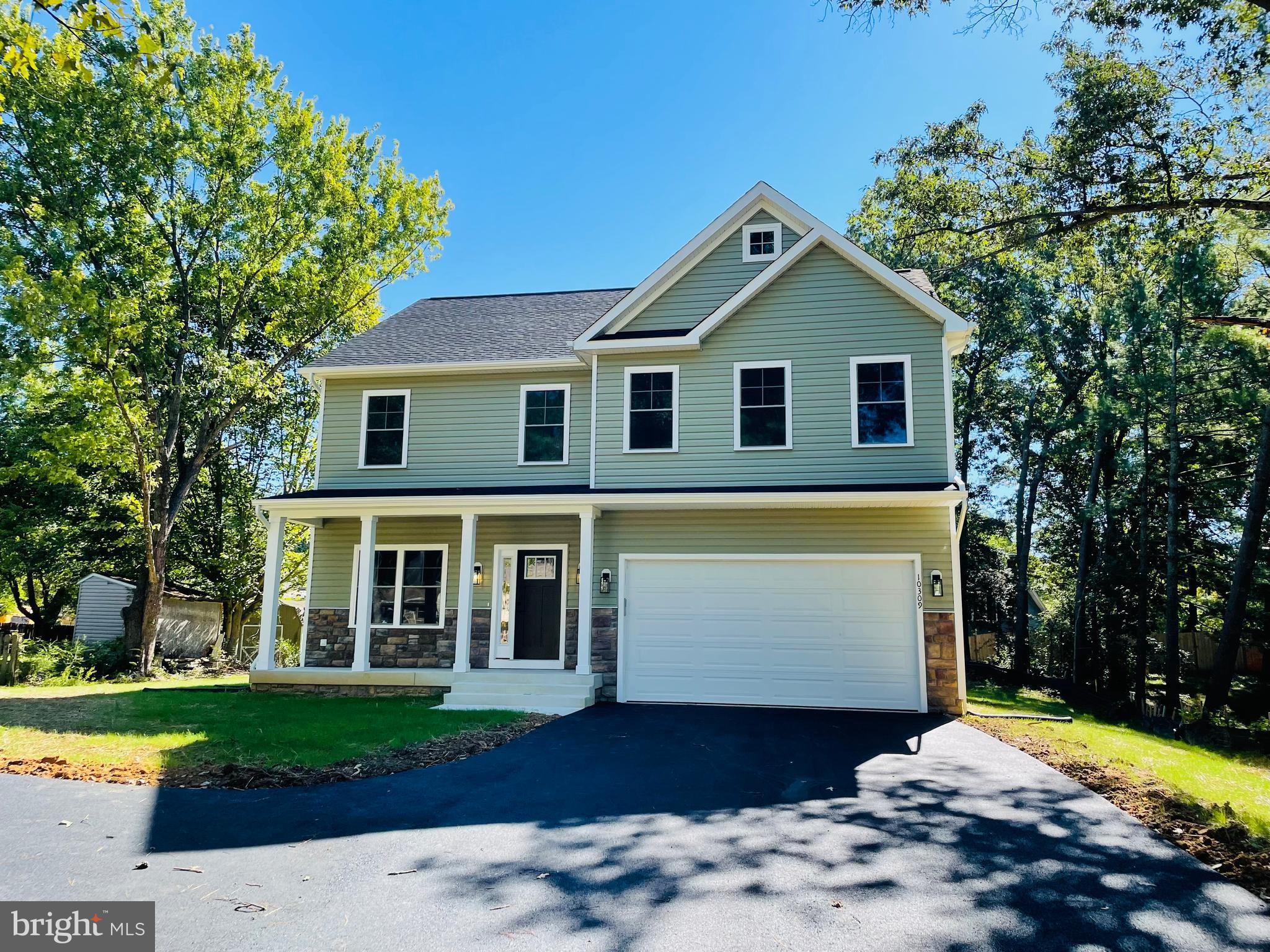 BREEZEWOOD - Residential