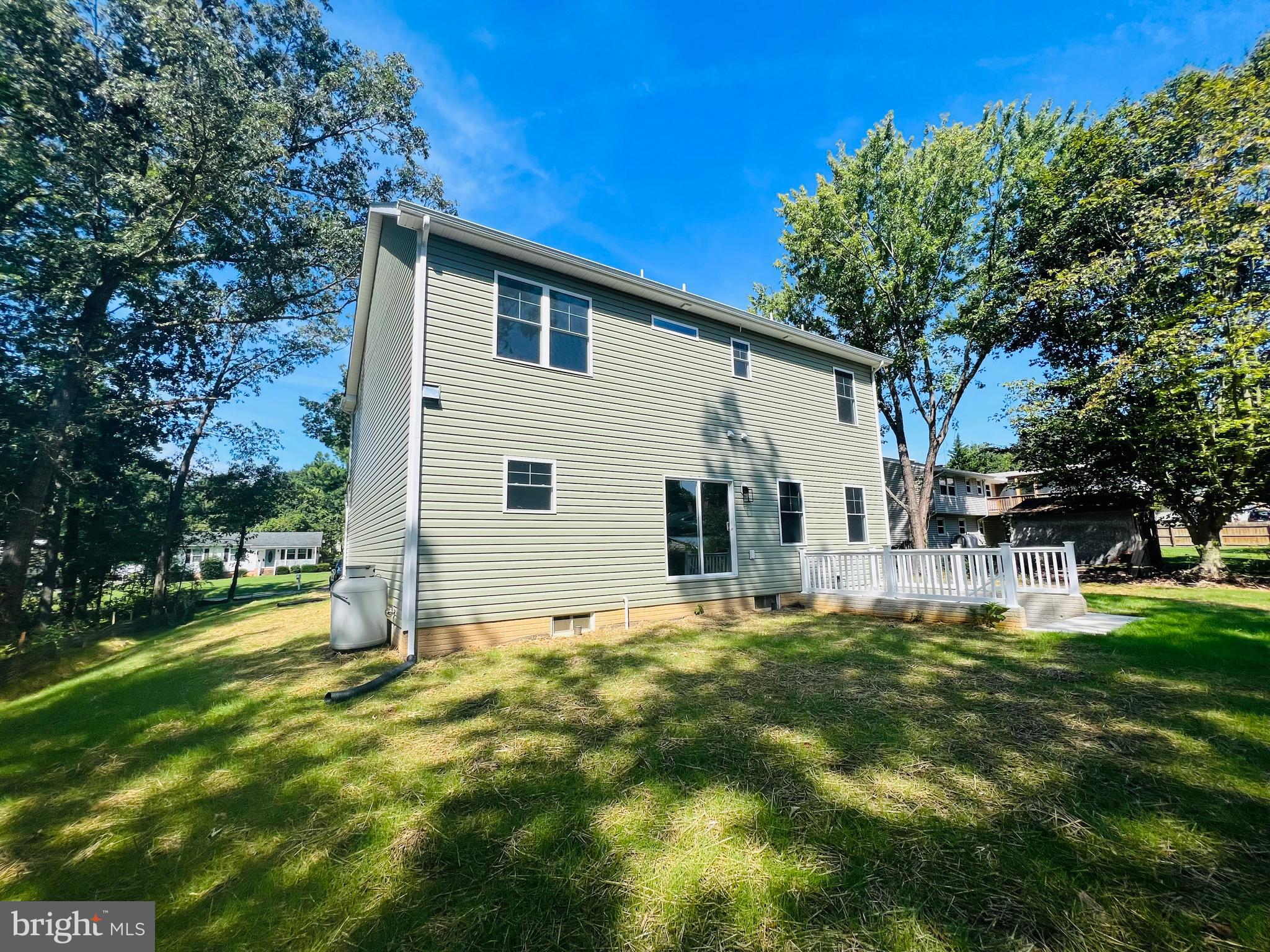 BREEZEWOOD - Residential