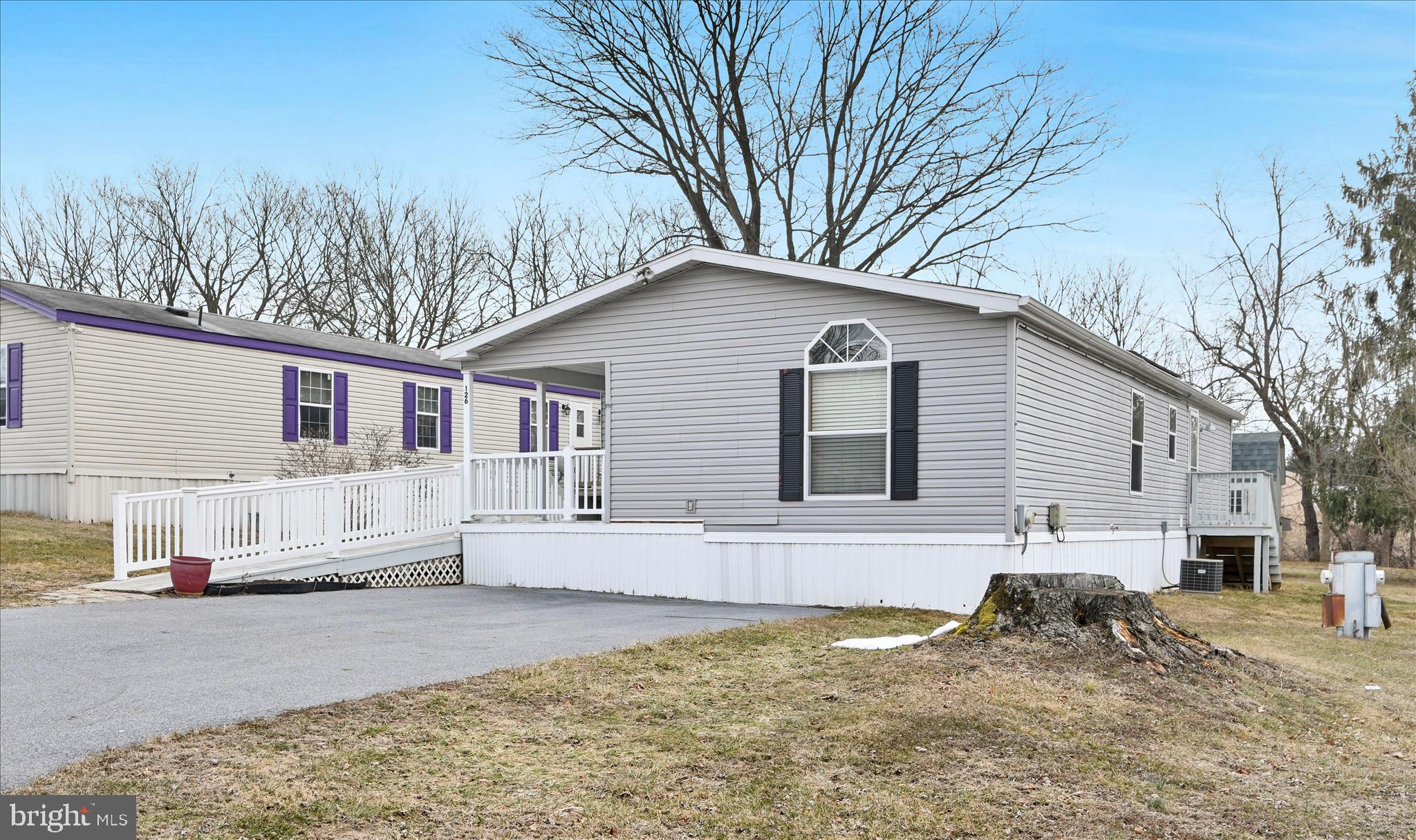 BROWNSTONE PARK - Residential