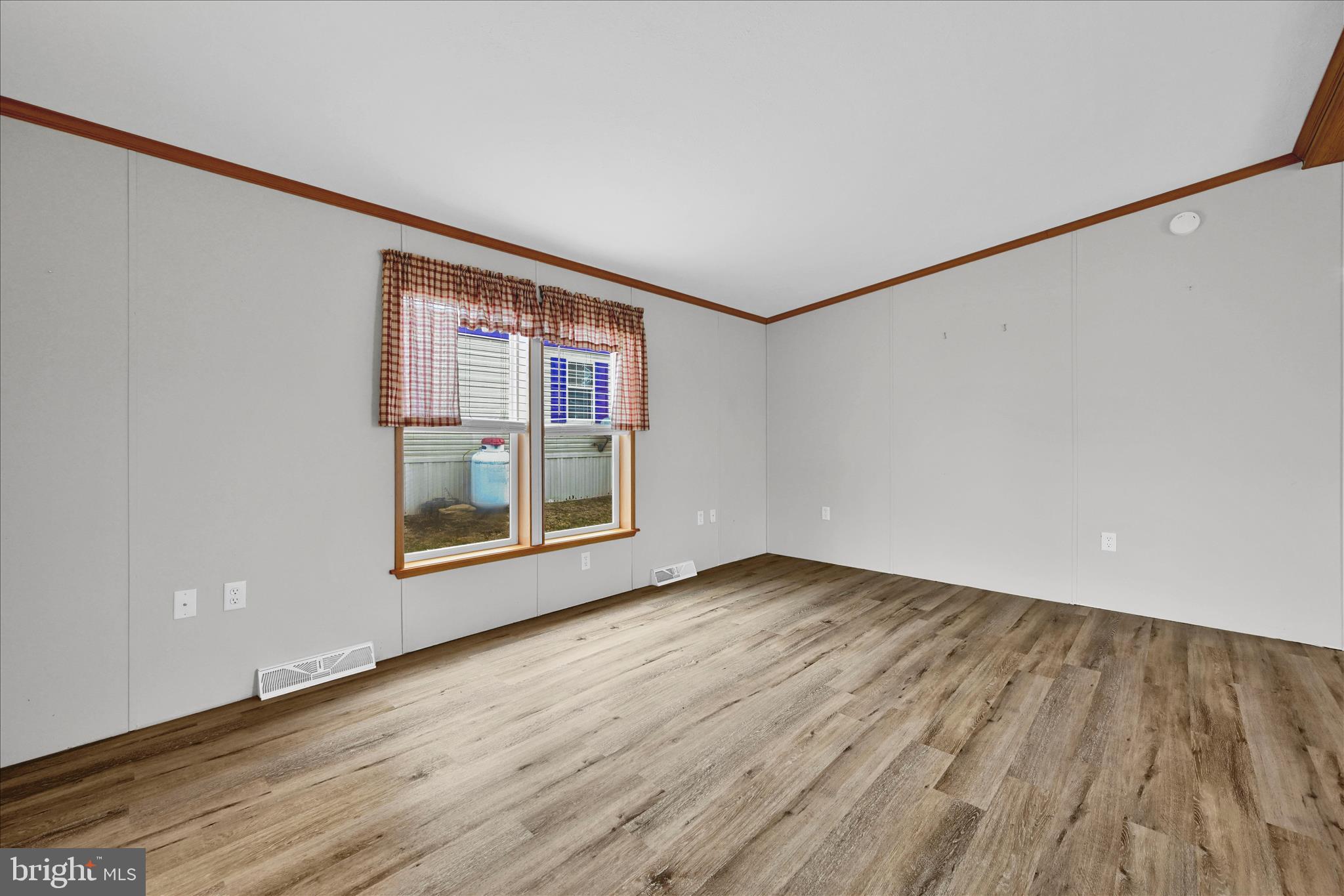 BROWNSTONE PARK - Residential