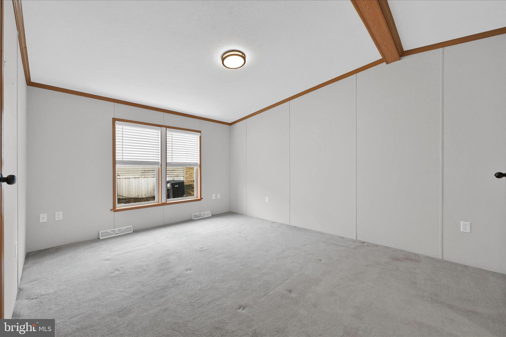 BROWNSTONE PARK - Residential