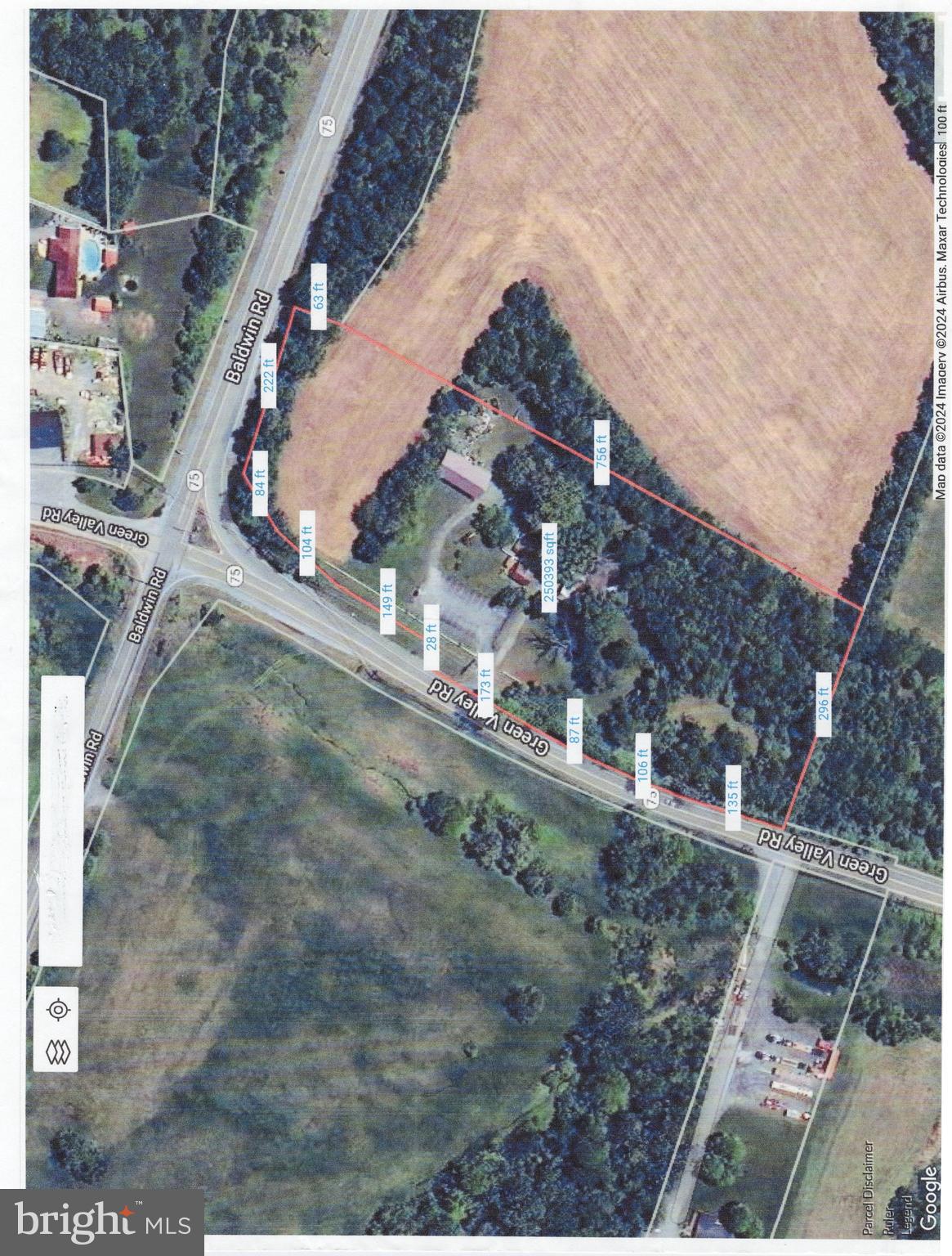 Main image without alt text