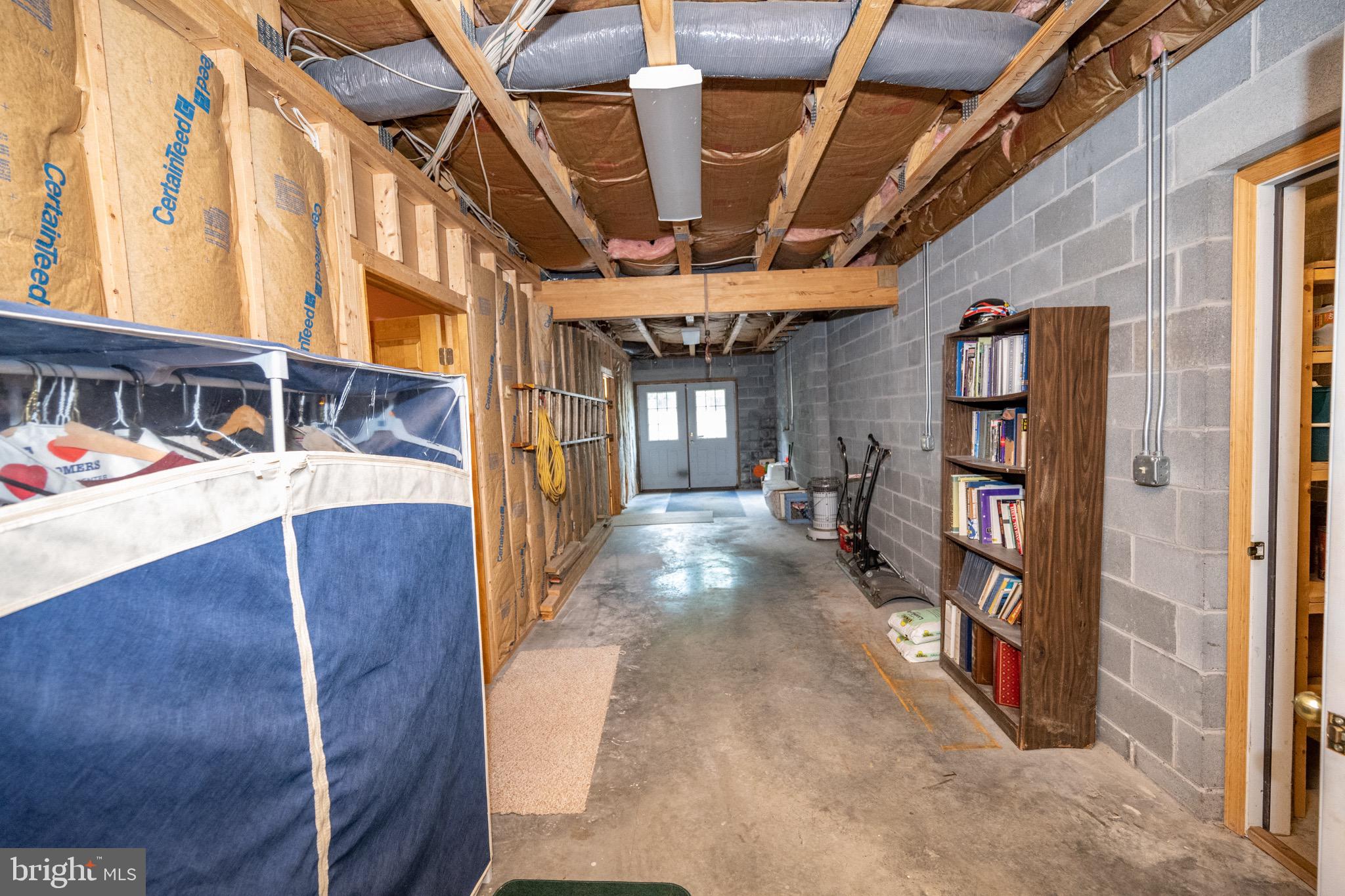 MEADOW LAKE ESTATES - Residential