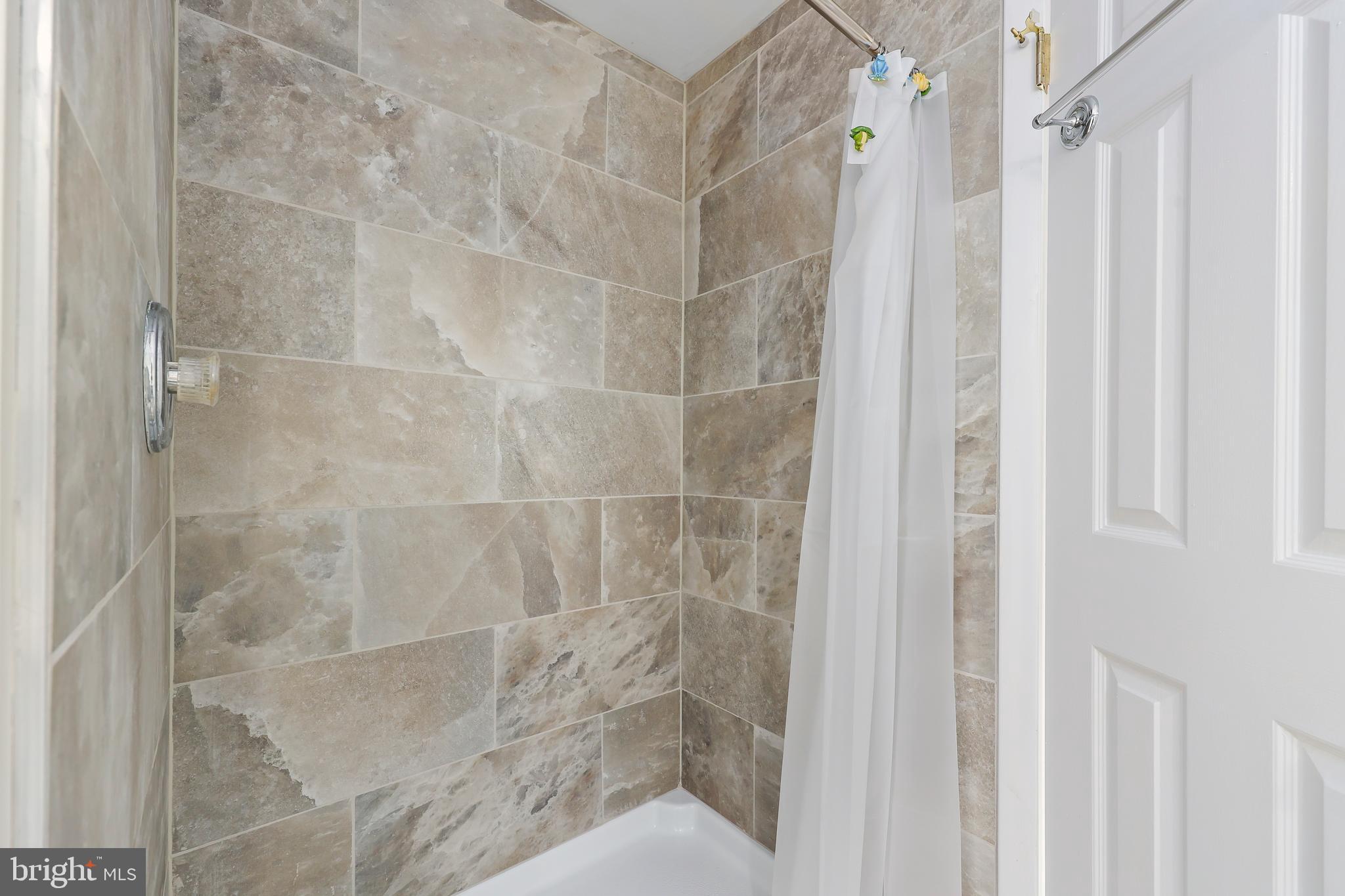 LINCOLN ACRES - Residential