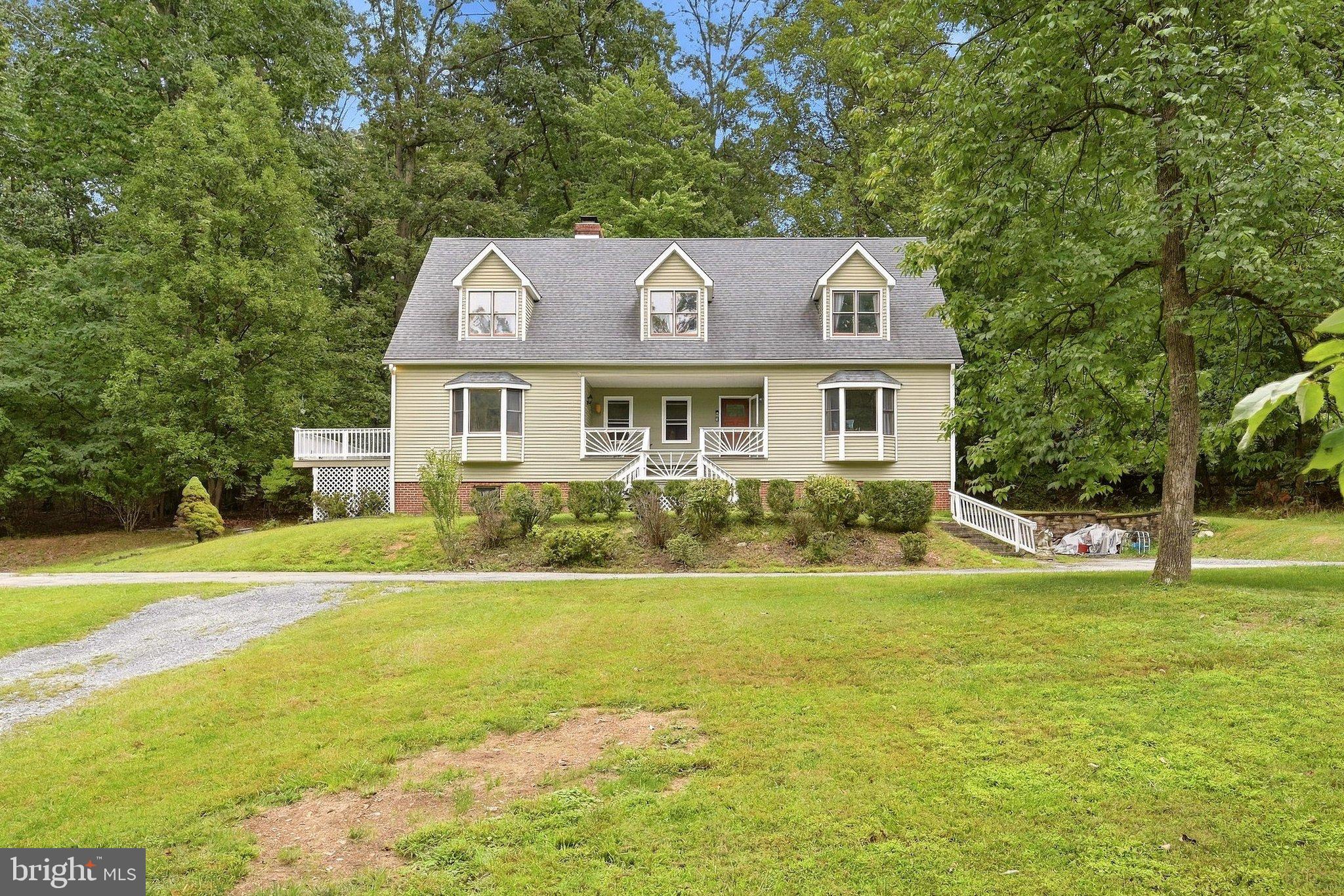 127 COOL GLEN CIRCLE