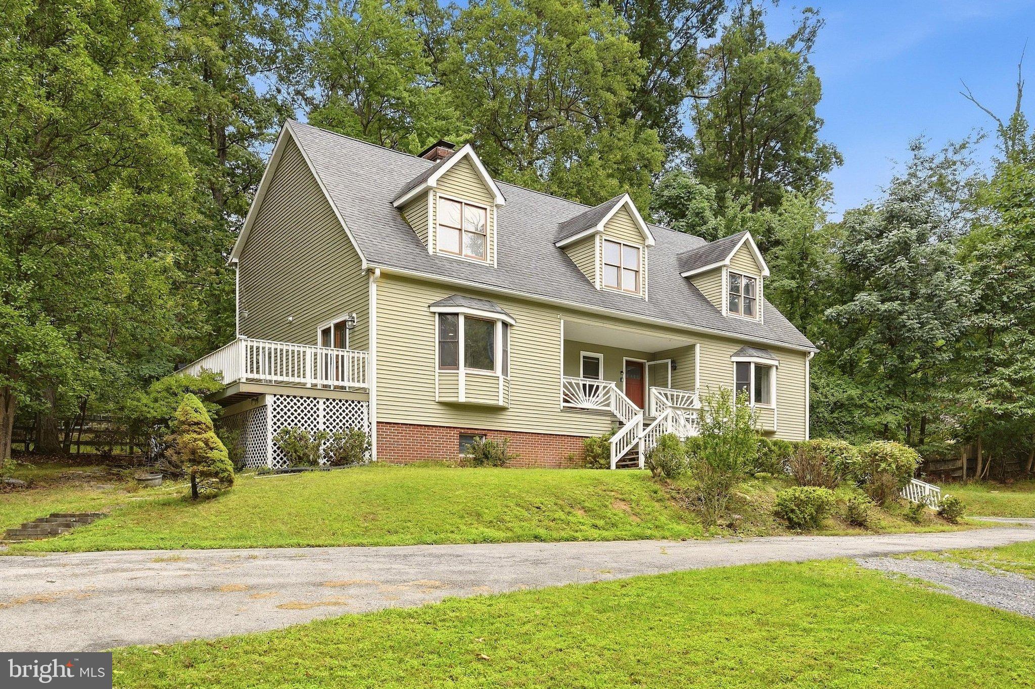 127 COOL GLEN CIRCLE