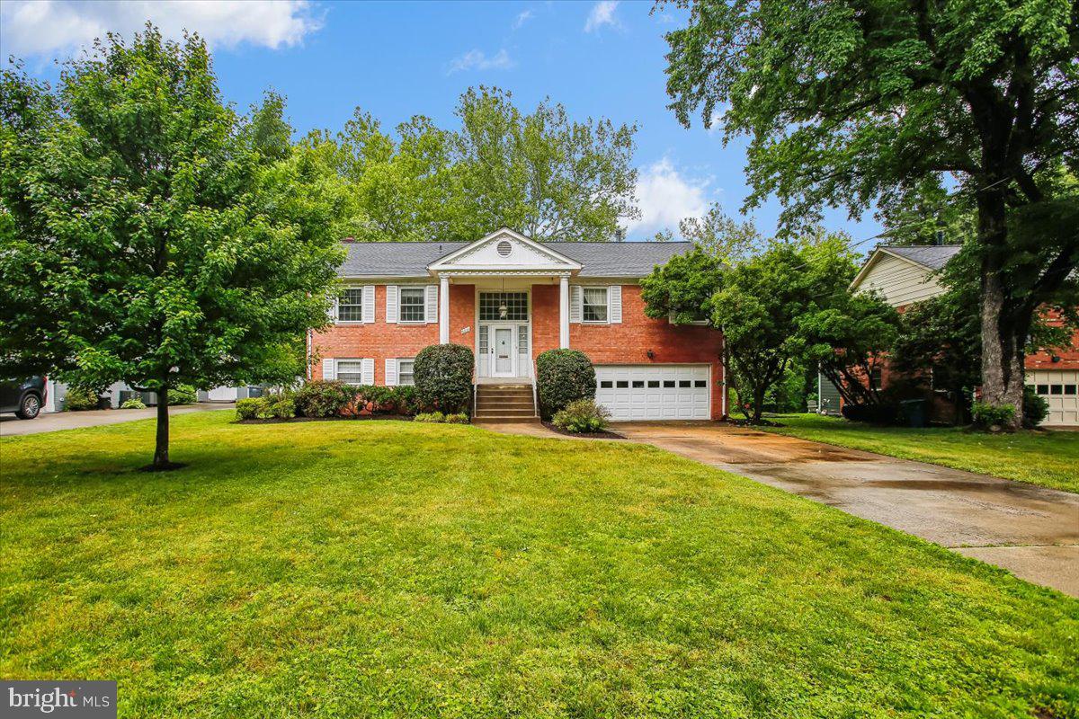 6220 HARDY DRIVE