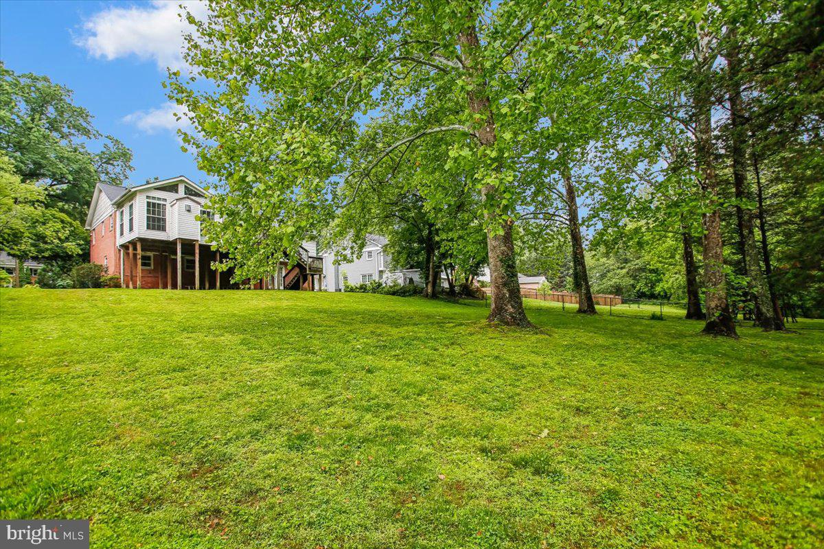 6220 HARDY DRIVE