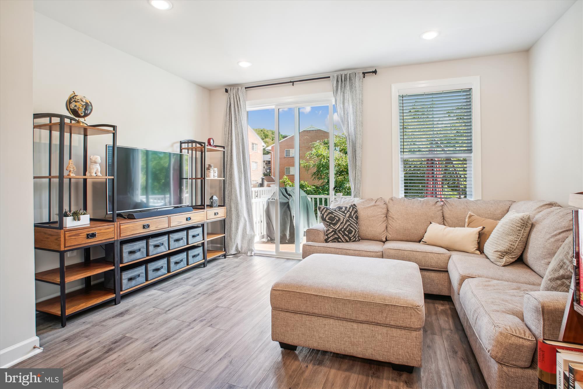 NORTH HILL - Residential