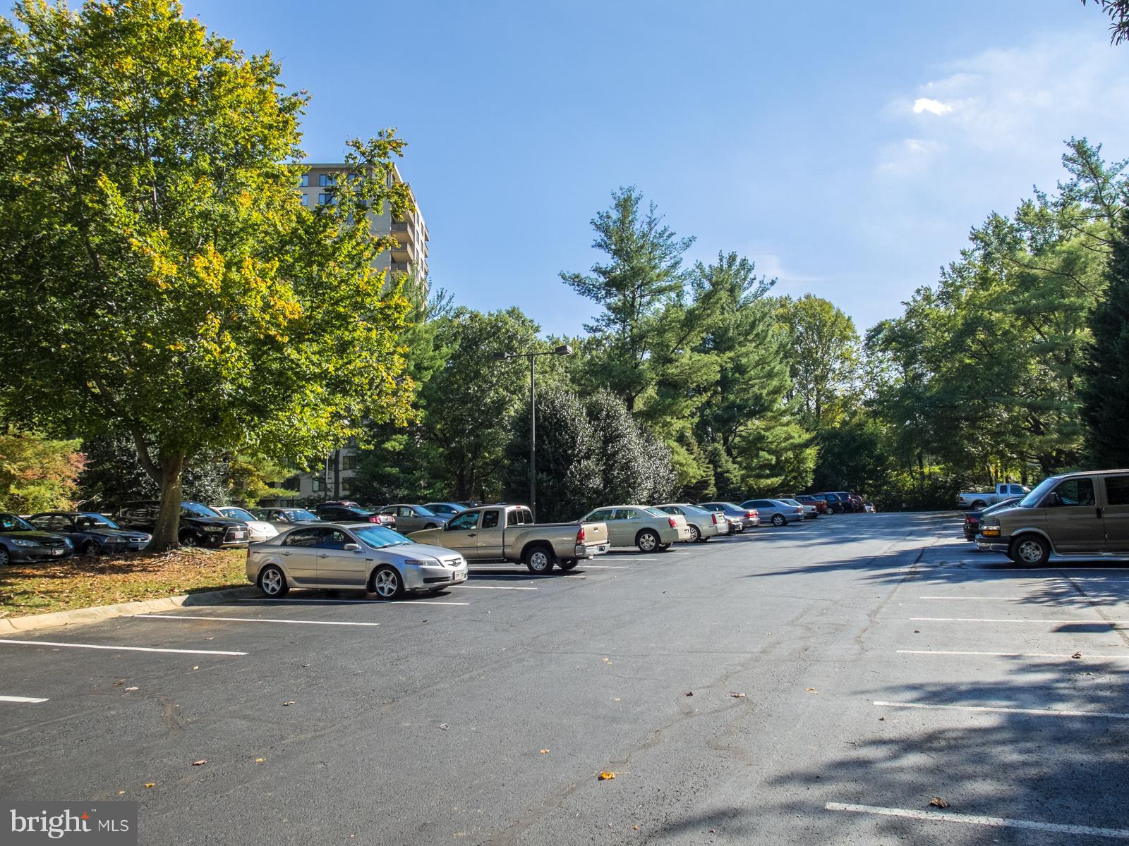 PROMENADE TOWERS - Residential Lease