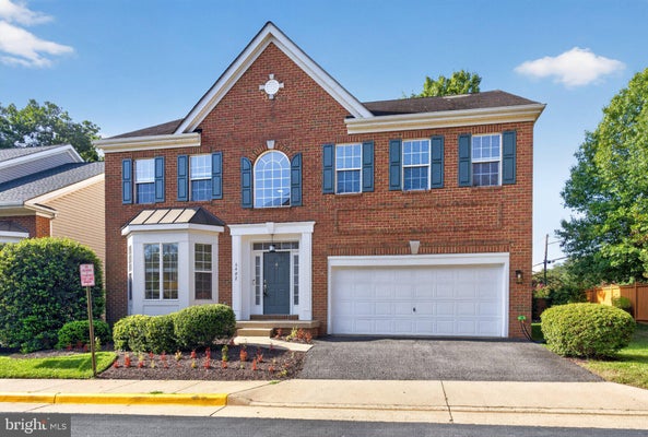 6482 WARWICK CIR, ALEXANDRIA, VA 22315 - Image 209be57046ebe68d75ebd05b4e570d7a/1107006403