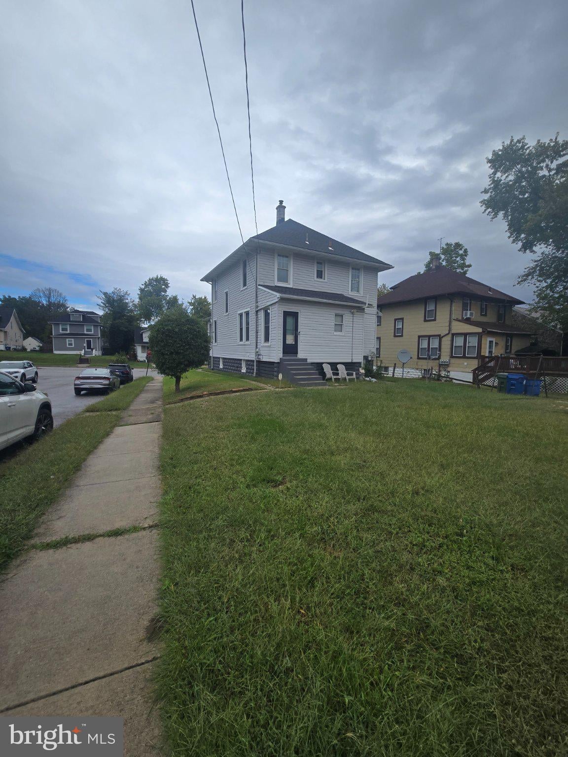 2911 E NORTHERN PARKWAY