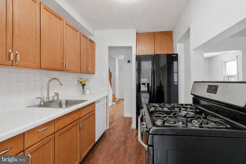 Photo of 2205 Calvert Street, HYATTSVILLE, MD 20783 (MLS # MDPG2189320)