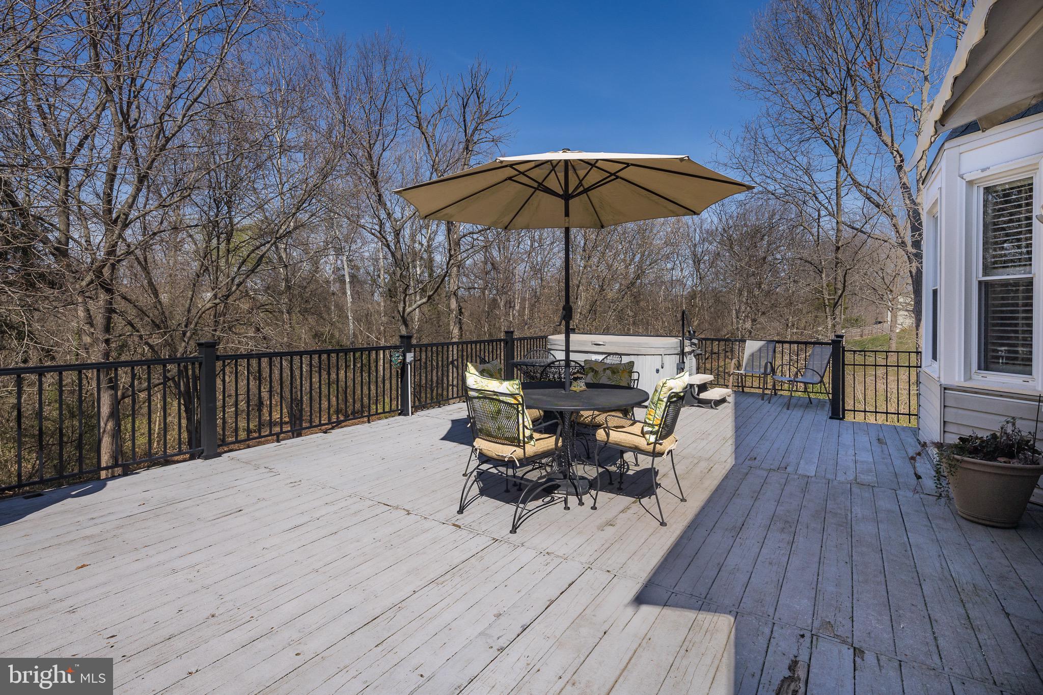 CLOVERHILL - Residential