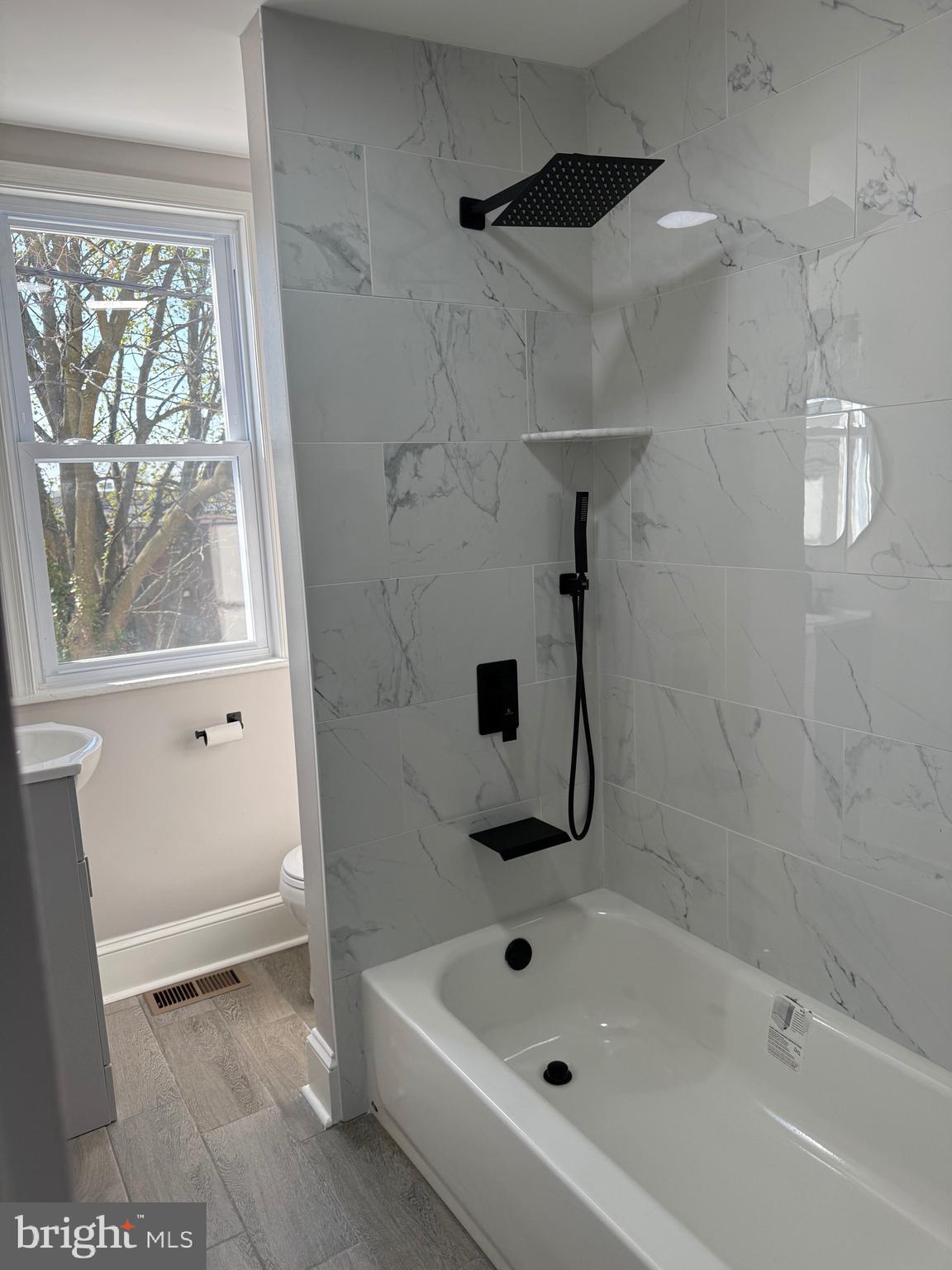 COLLINGDALE - Residential