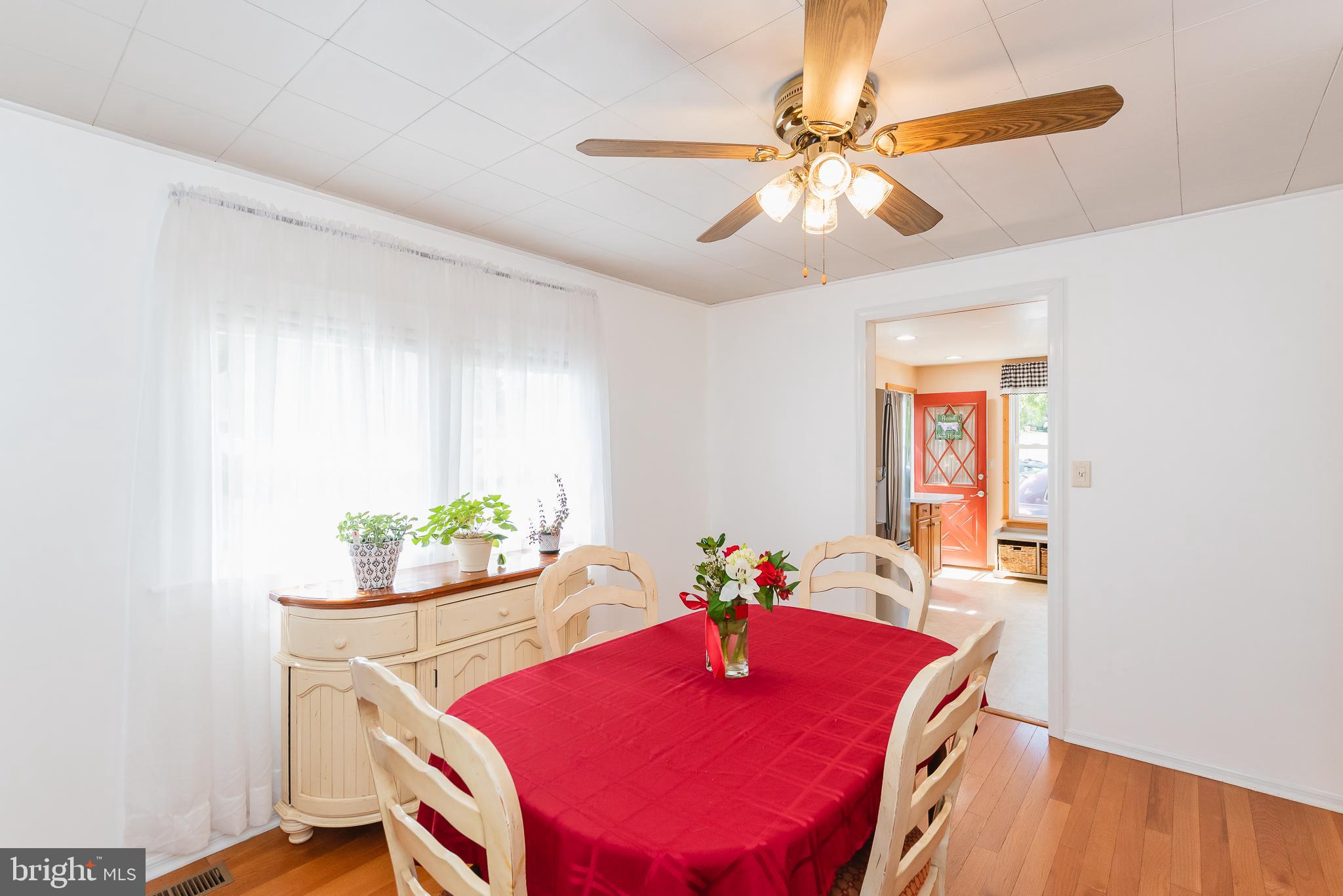 KINGSVILLE - Residential