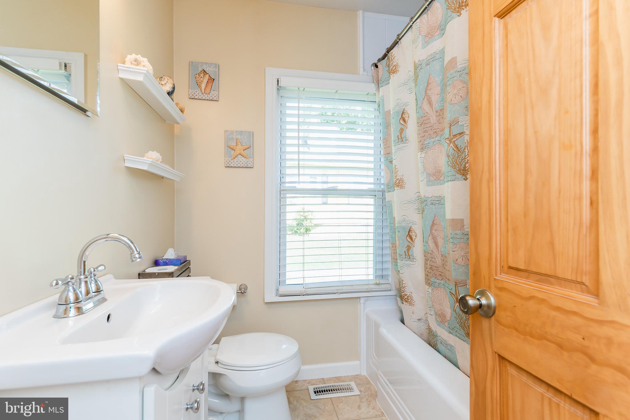 KINGSVILLE - Residential