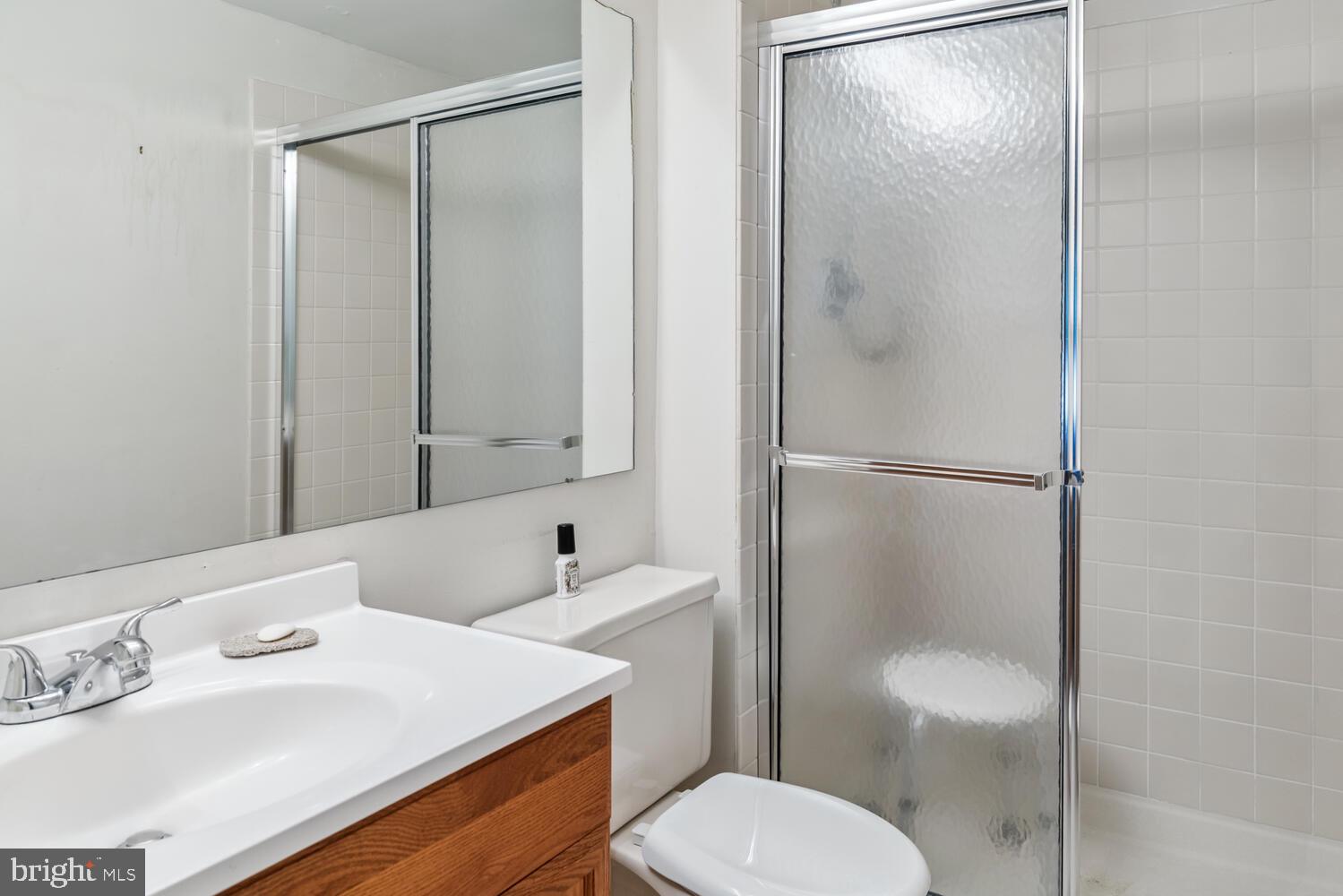 VALLEY GLEN - Residential