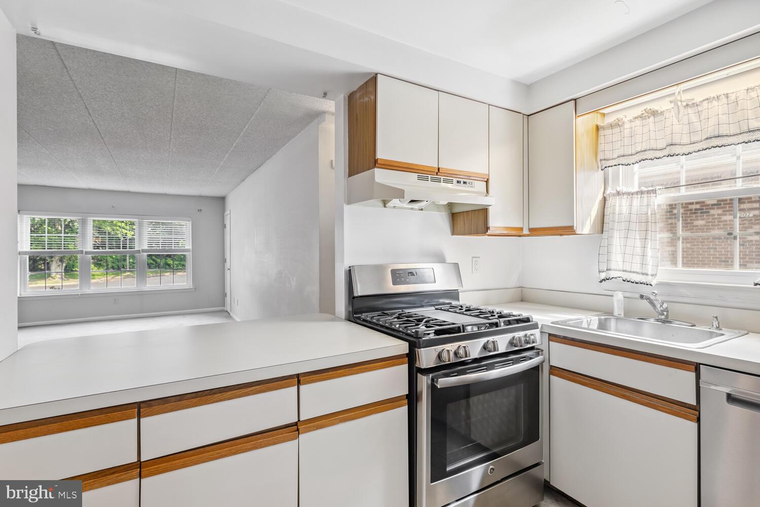 VALLEY GLEN - Residential