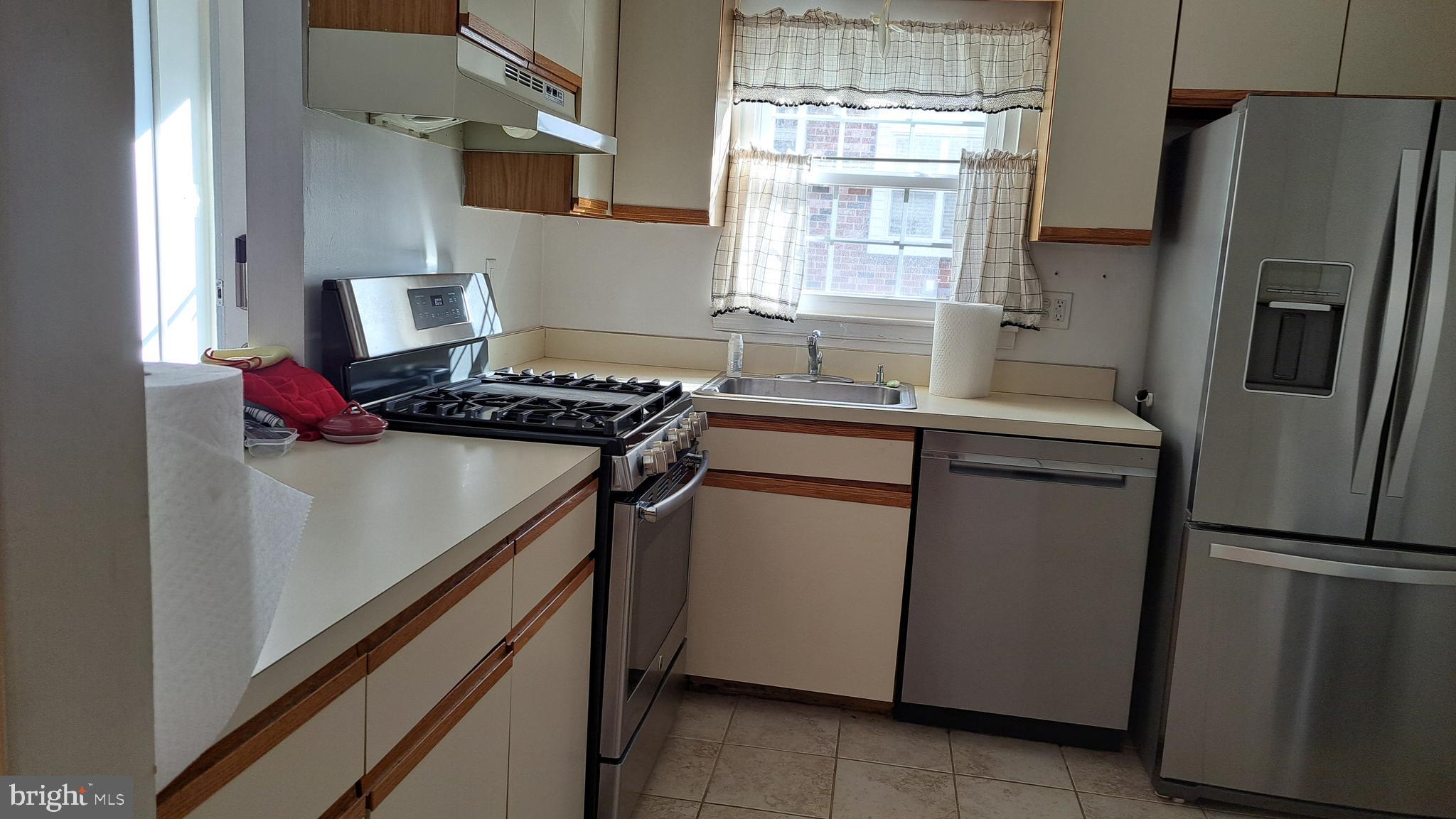 VALLEY GLEN - Residential