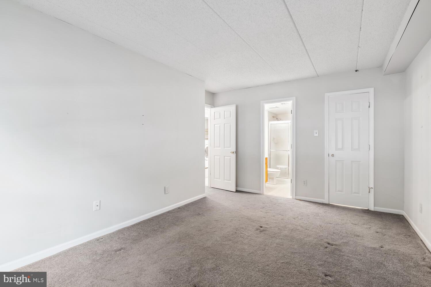 VALLEY GLEN - Residential