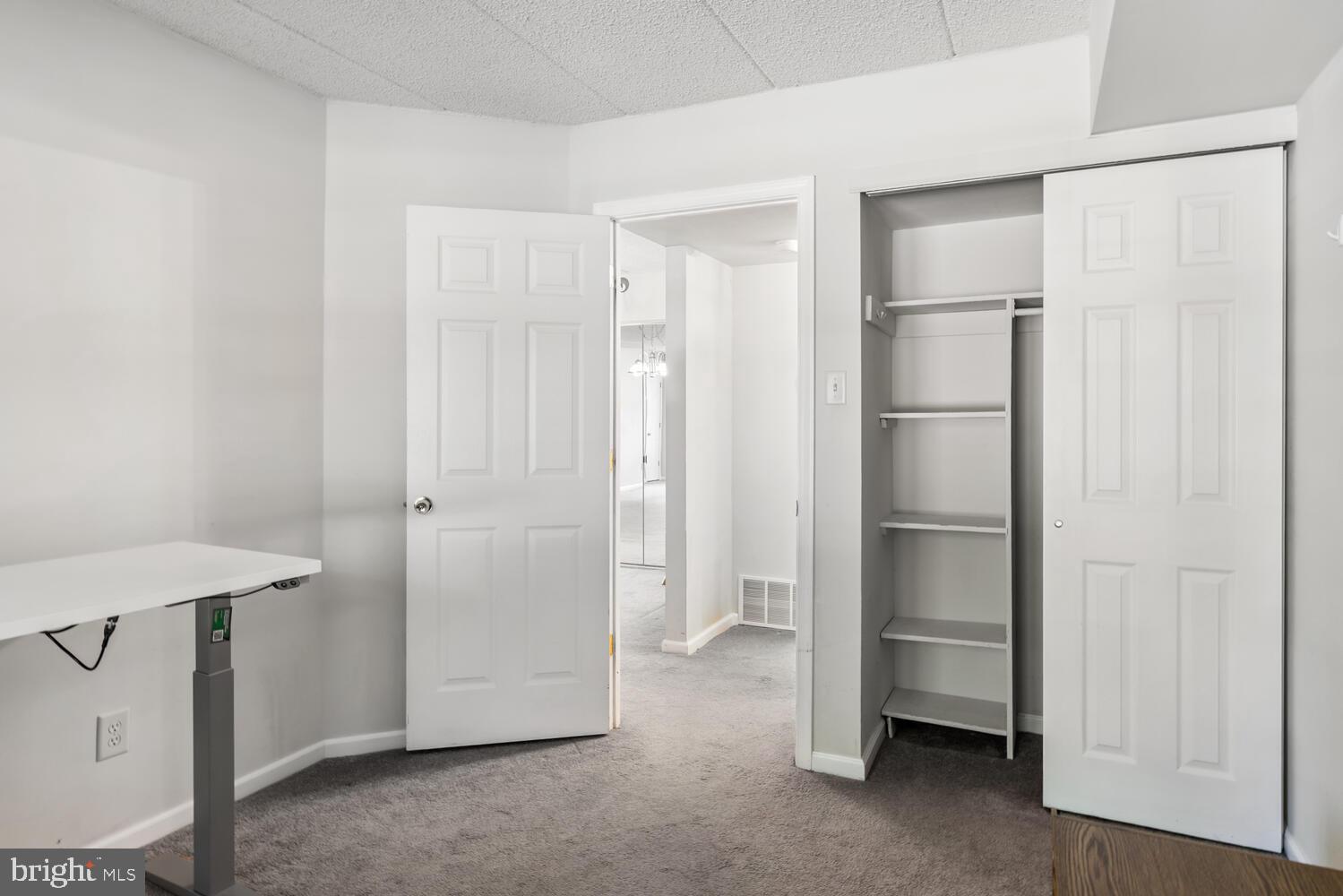 VALLEY GLEN - Residential