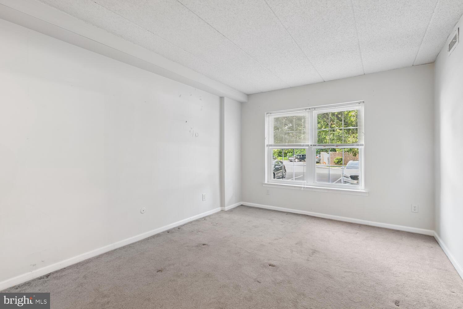 VALLEY GLEN - Residential