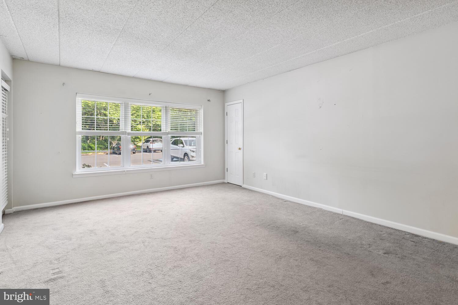 VALLEY GLEN - Residential