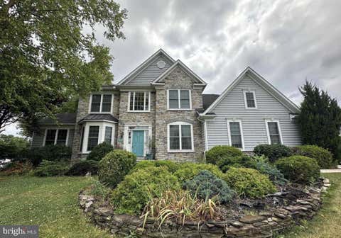 Homes For Sale - 878 Joy Drive Dr<br/> Franklin County, GREENCASTLE, PA 17225