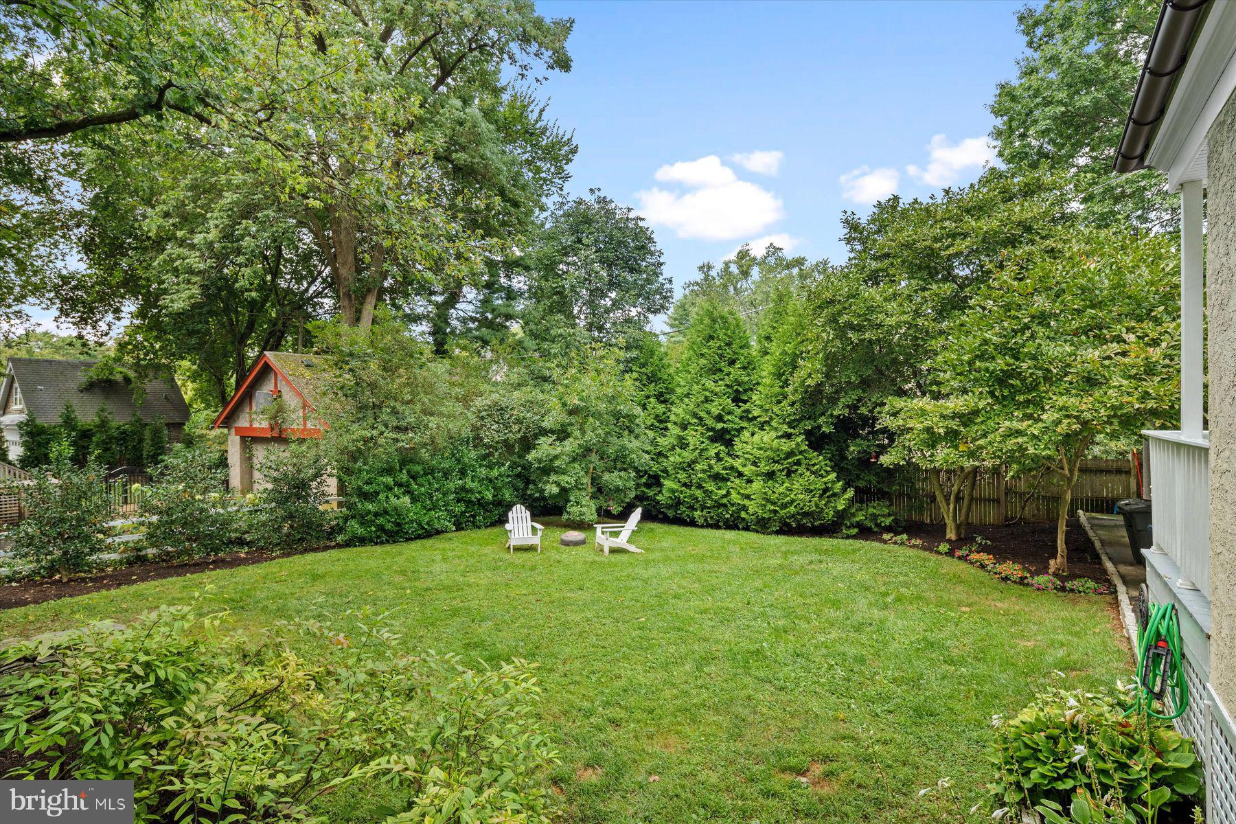 CHESTNUT HILL - Residential